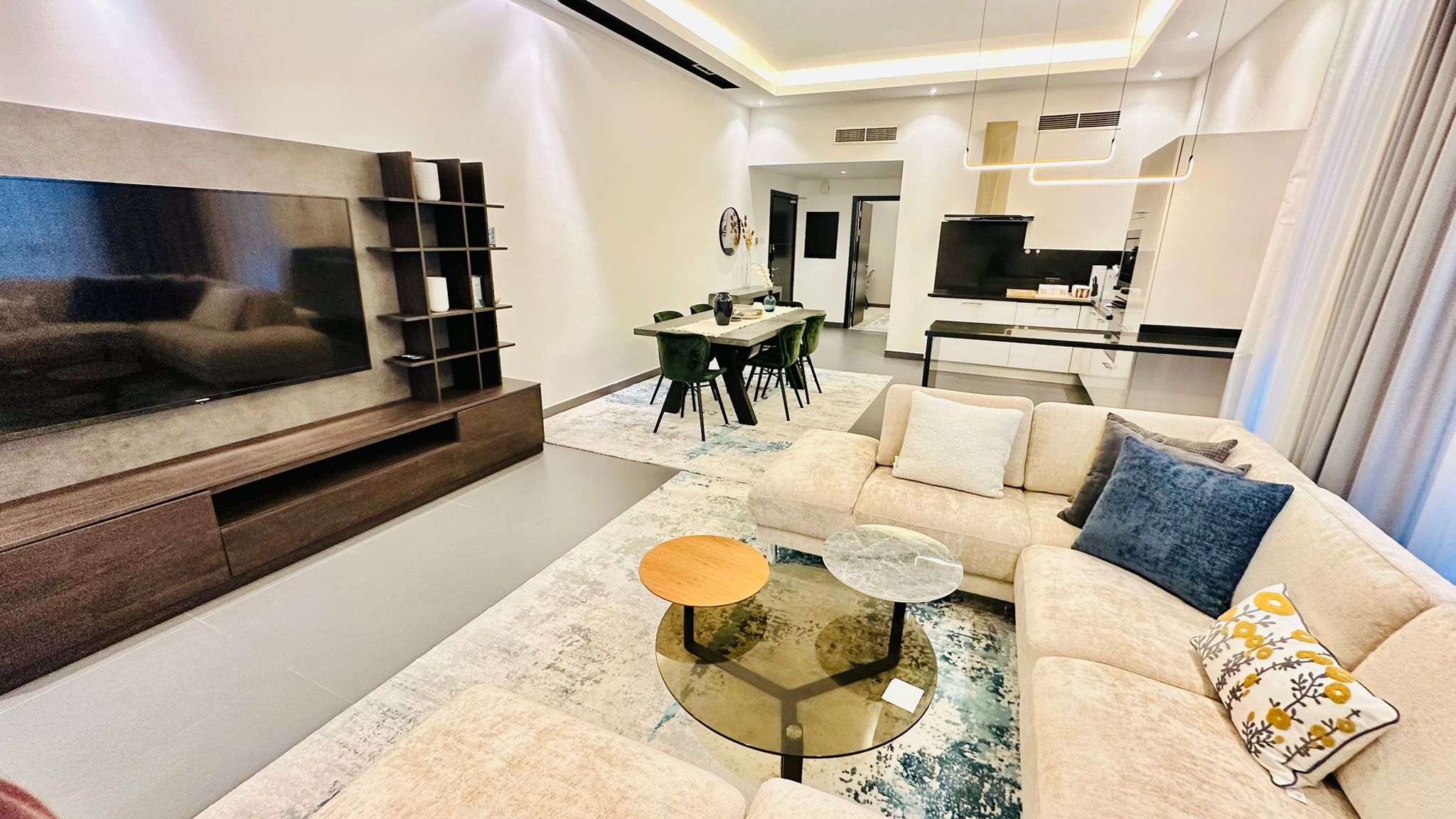 Spacious Furnished Apartment | Open Kitchen