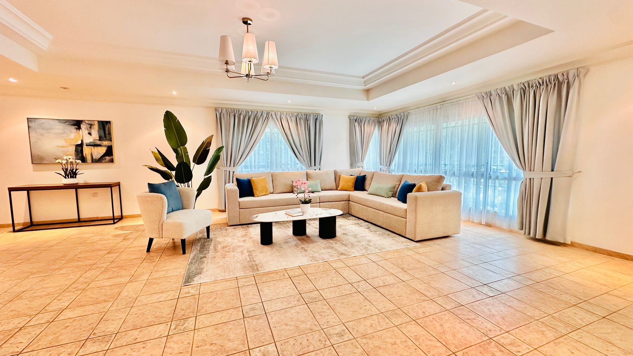 Spacious Villa with Private Garden