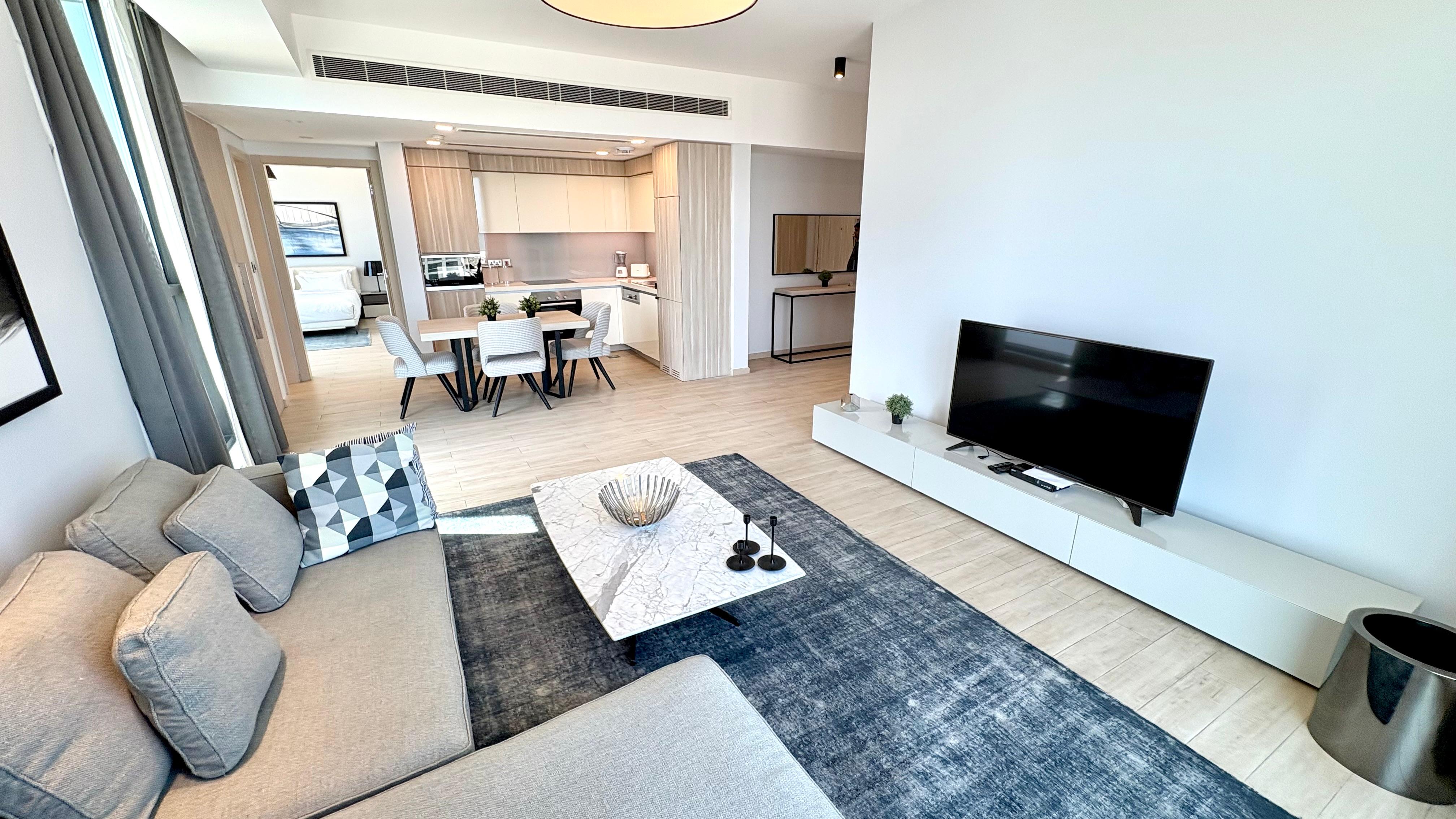 Luxury 1BR Apartment for Rent | Housekeeping