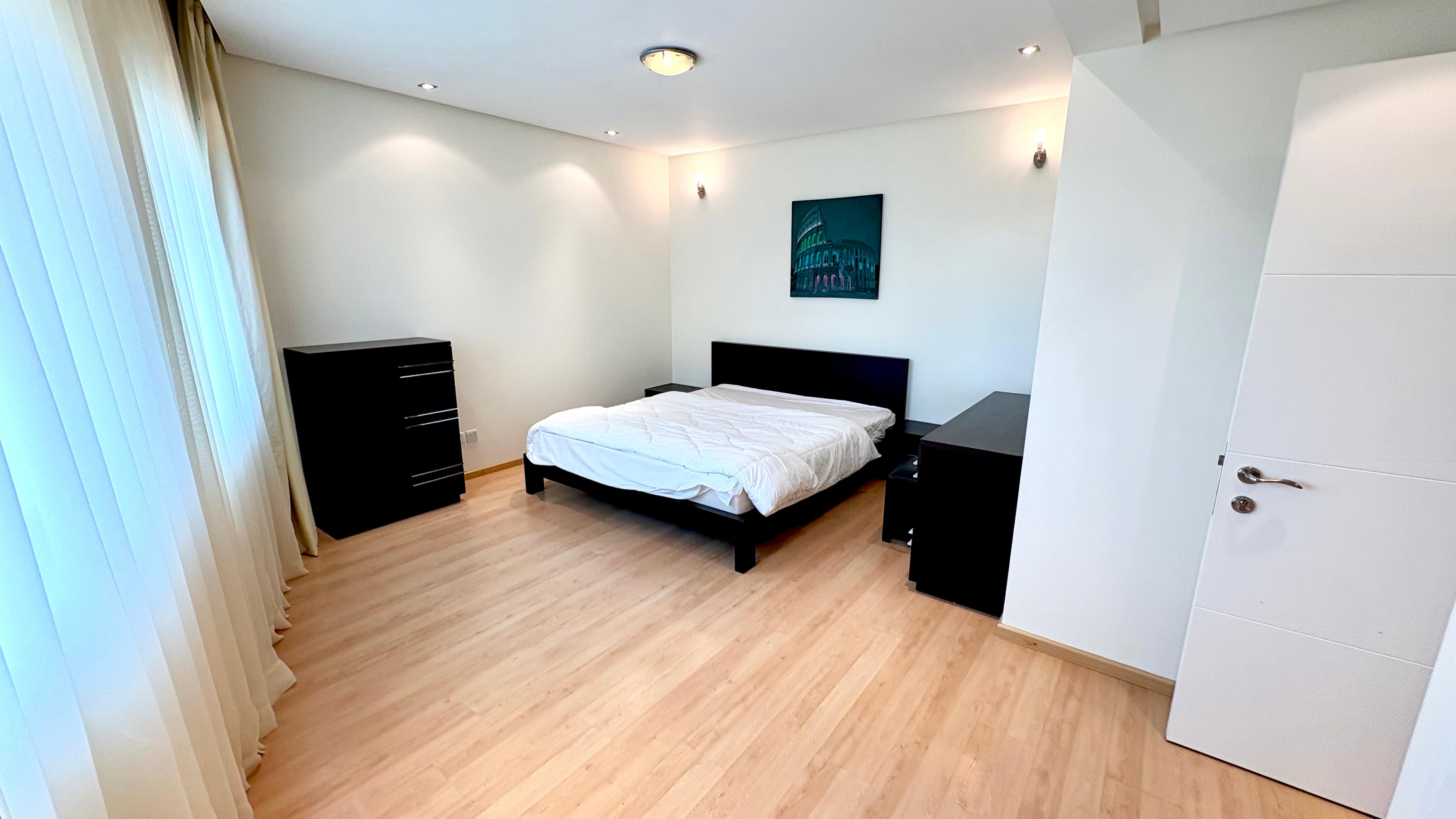 Modern 1-Bedroom Apartment with balcony & EWA Included