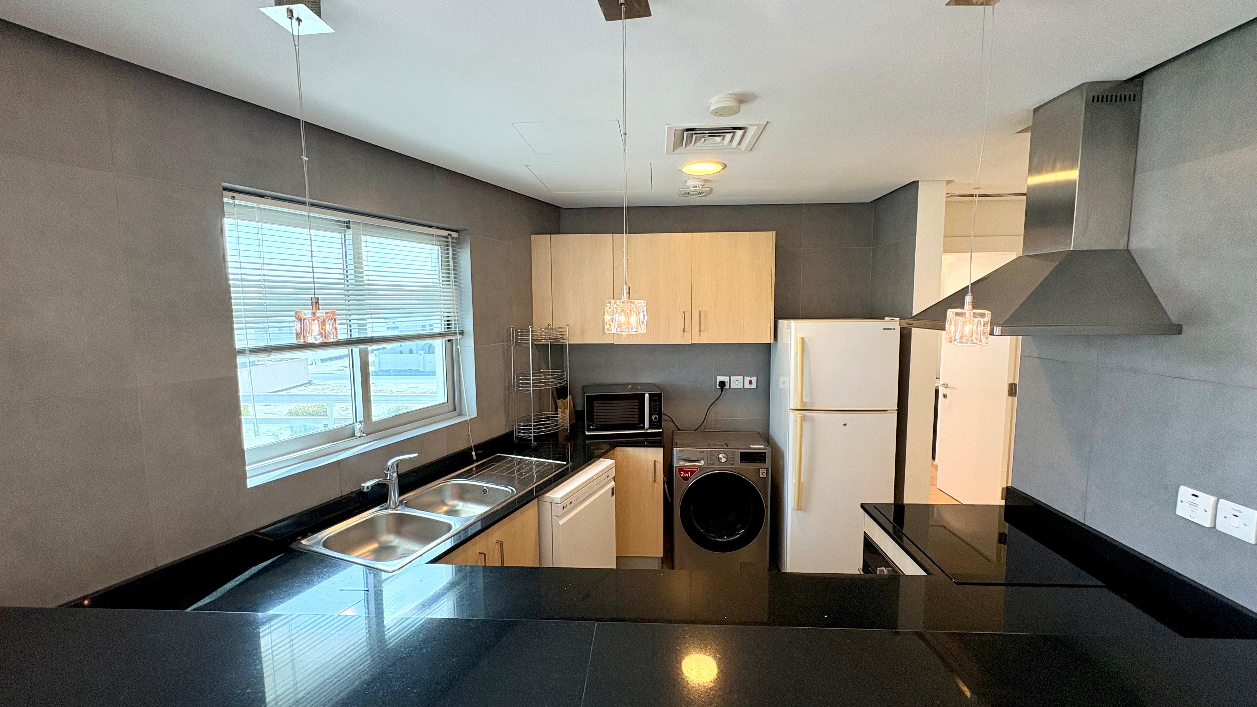 Modern 1-Bedroom Apartment with balcony & EWA Included