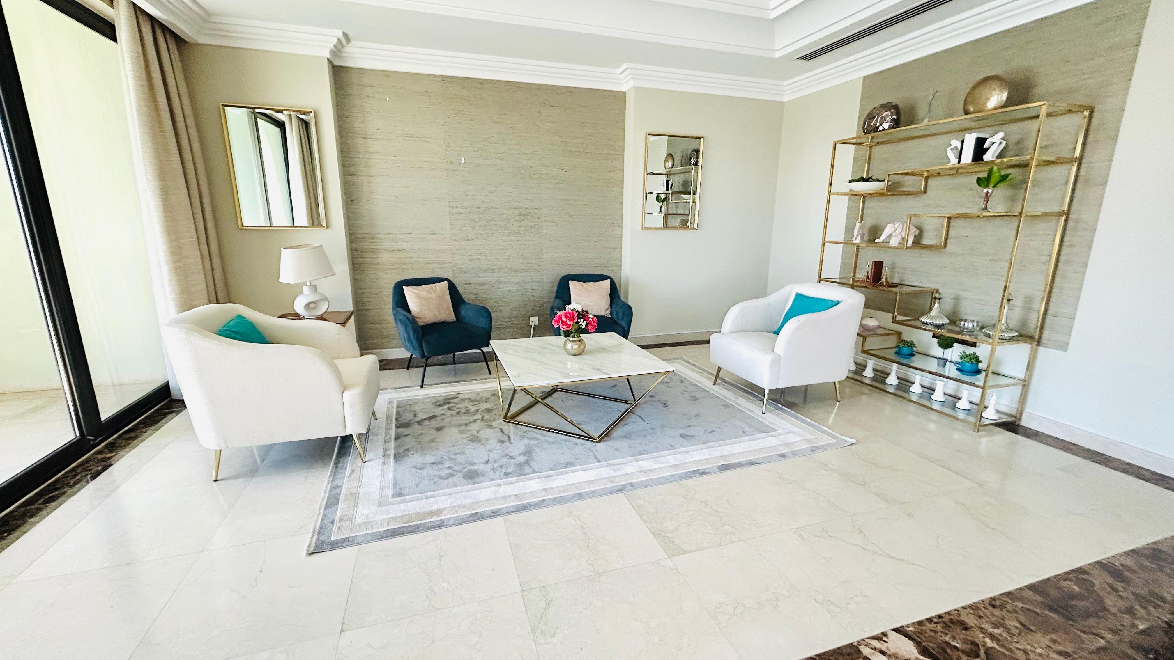 Luxury Sky villa Penthouse for lease on reef island.