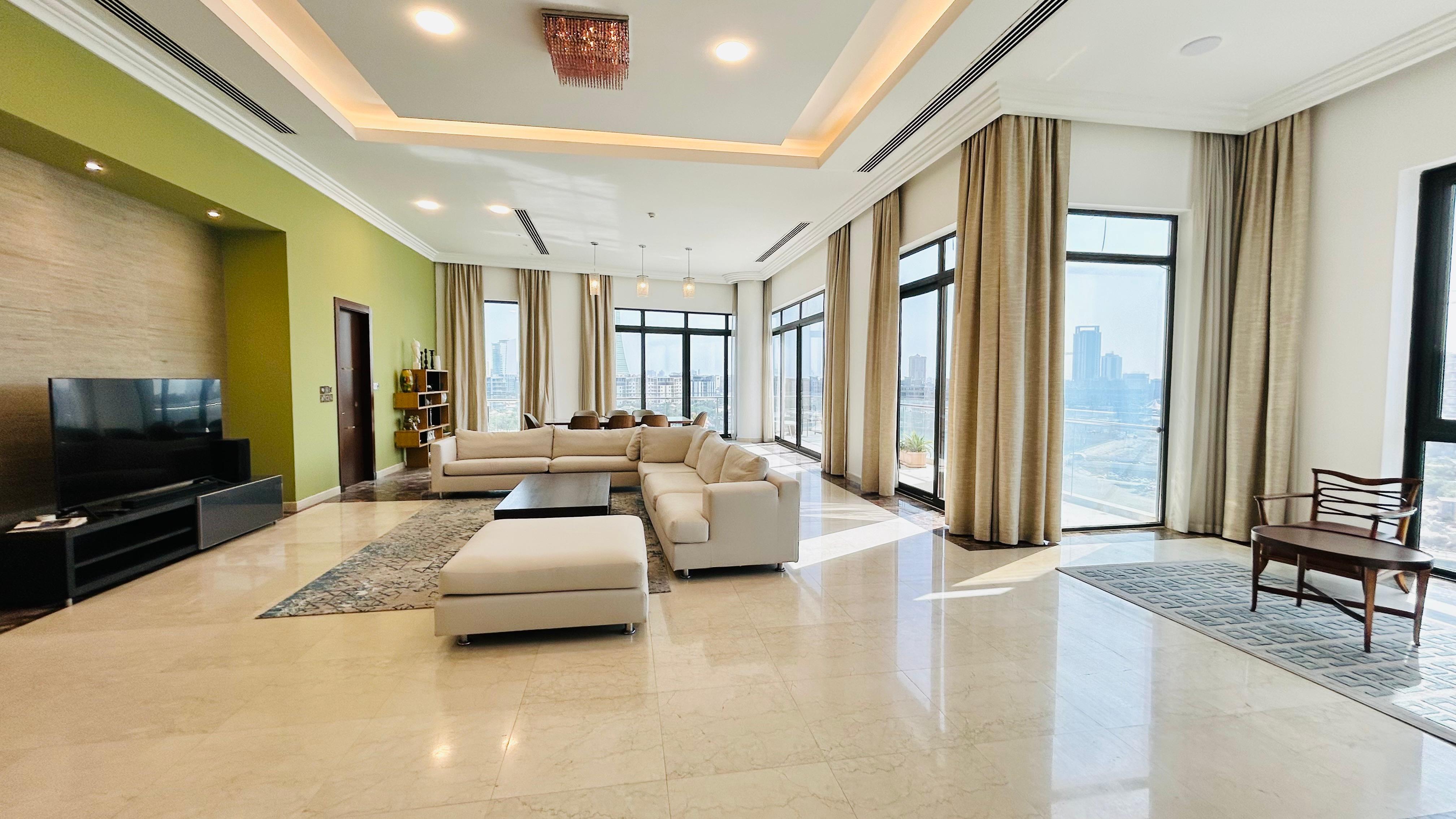 Luxury Sky villa Penthouse for lease on reef island.