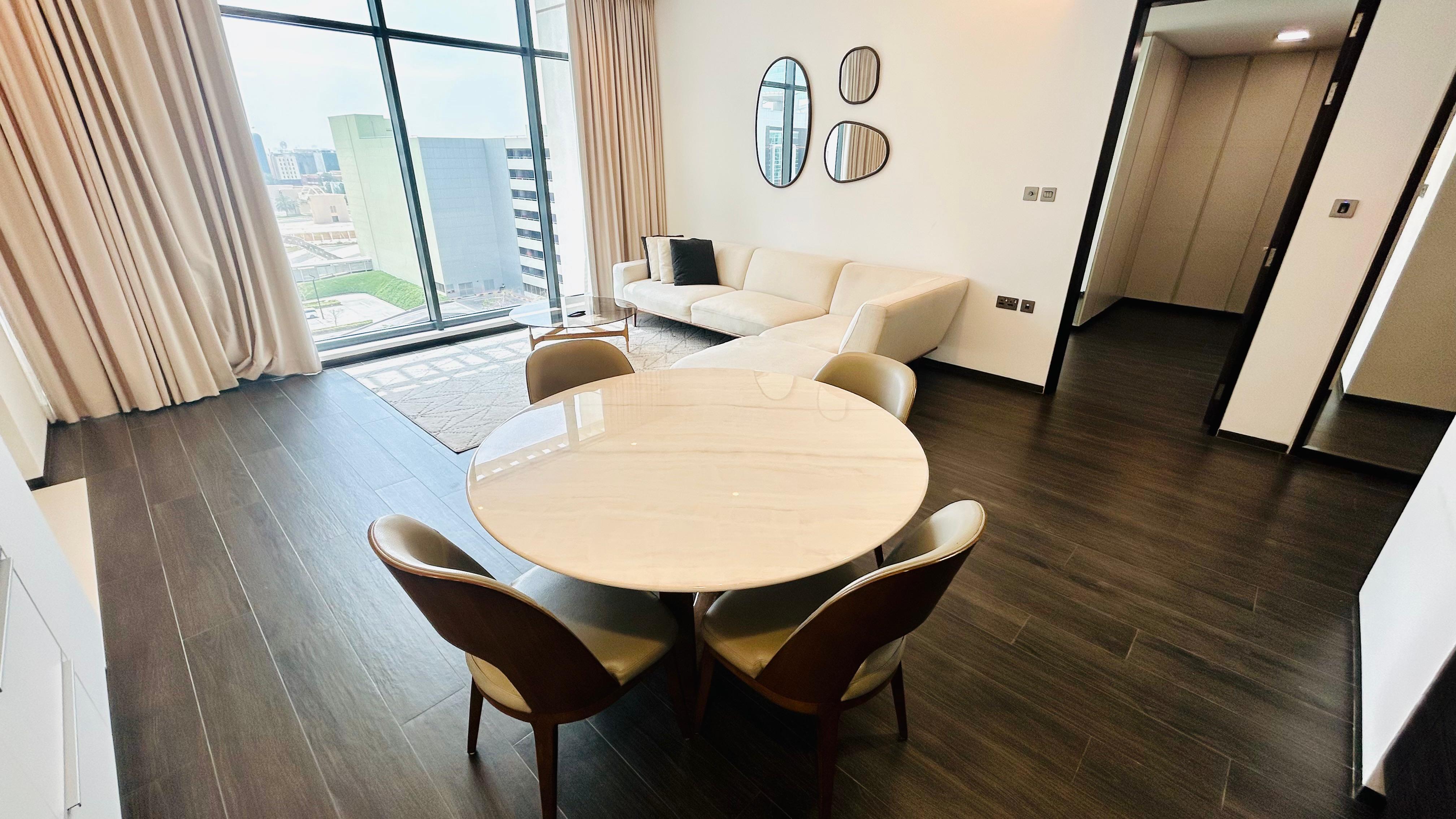 Large One bedroom for lease in Harbor row 