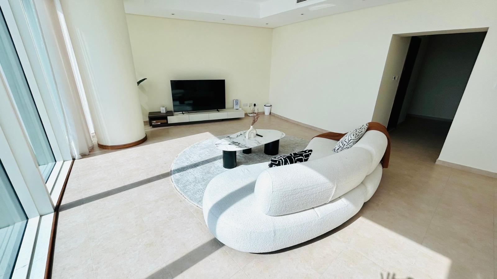 Amazing views | Spacious | Modern Furnishing.