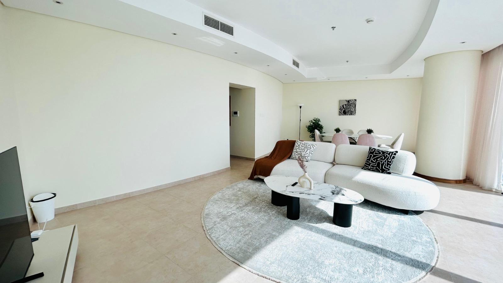 Amazing views | Spacious | Modern Furnishing.