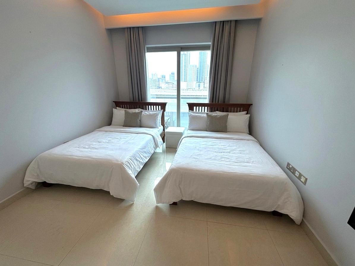 Island View 2BR | Furnished | Spacious Living