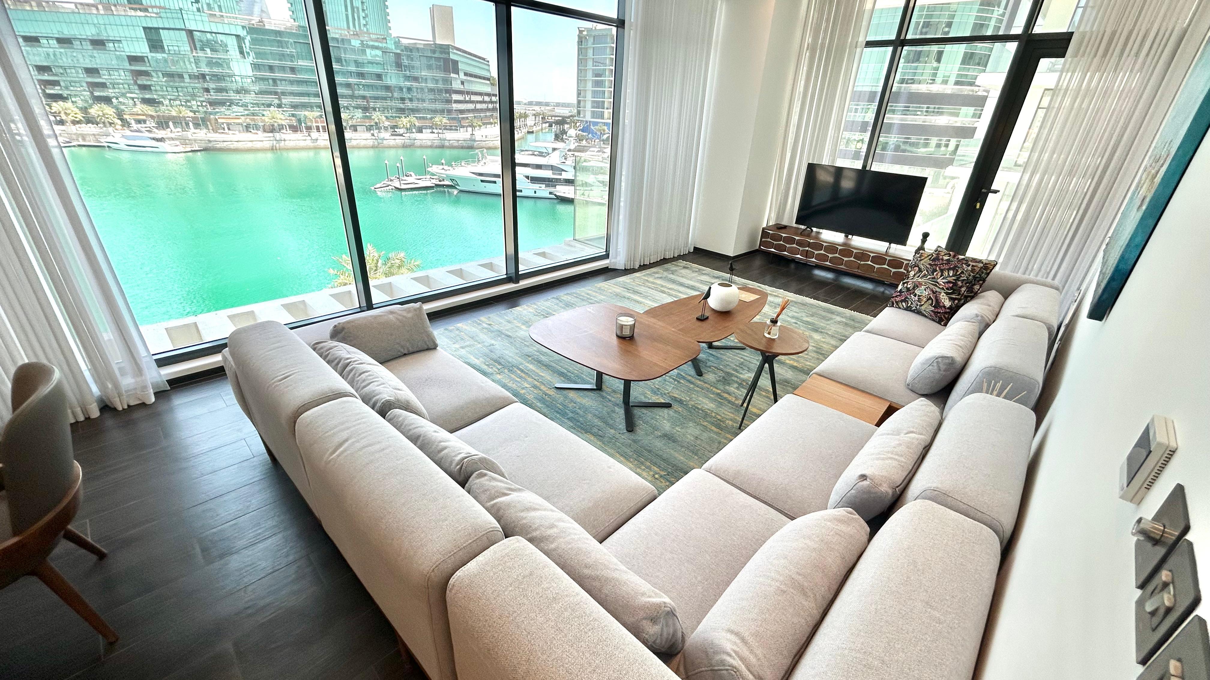 Large and Sea view Two bedrooms in Financial Harbor 