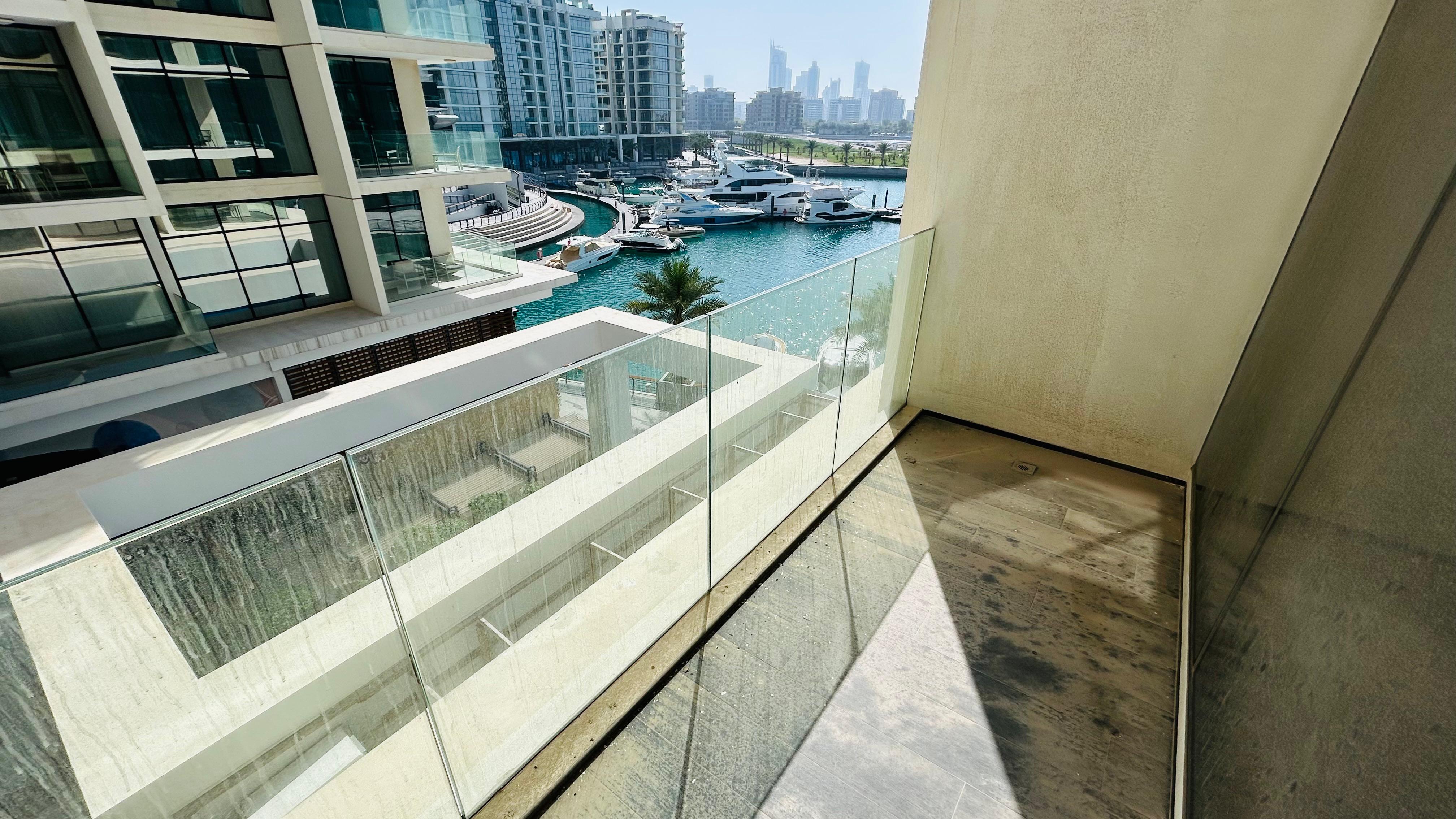 Sea view Large One bedroom in Financial Harbor 