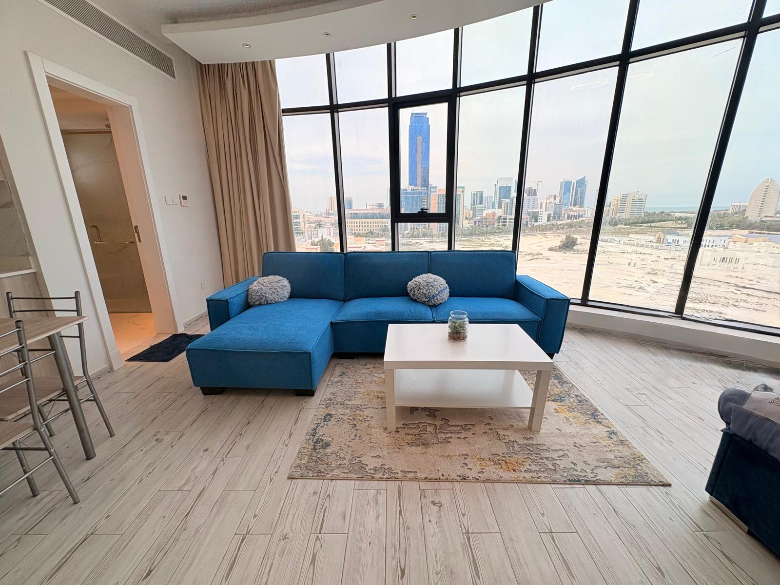 Floor-to-Ceiling Windows | Bright Studio | Modern