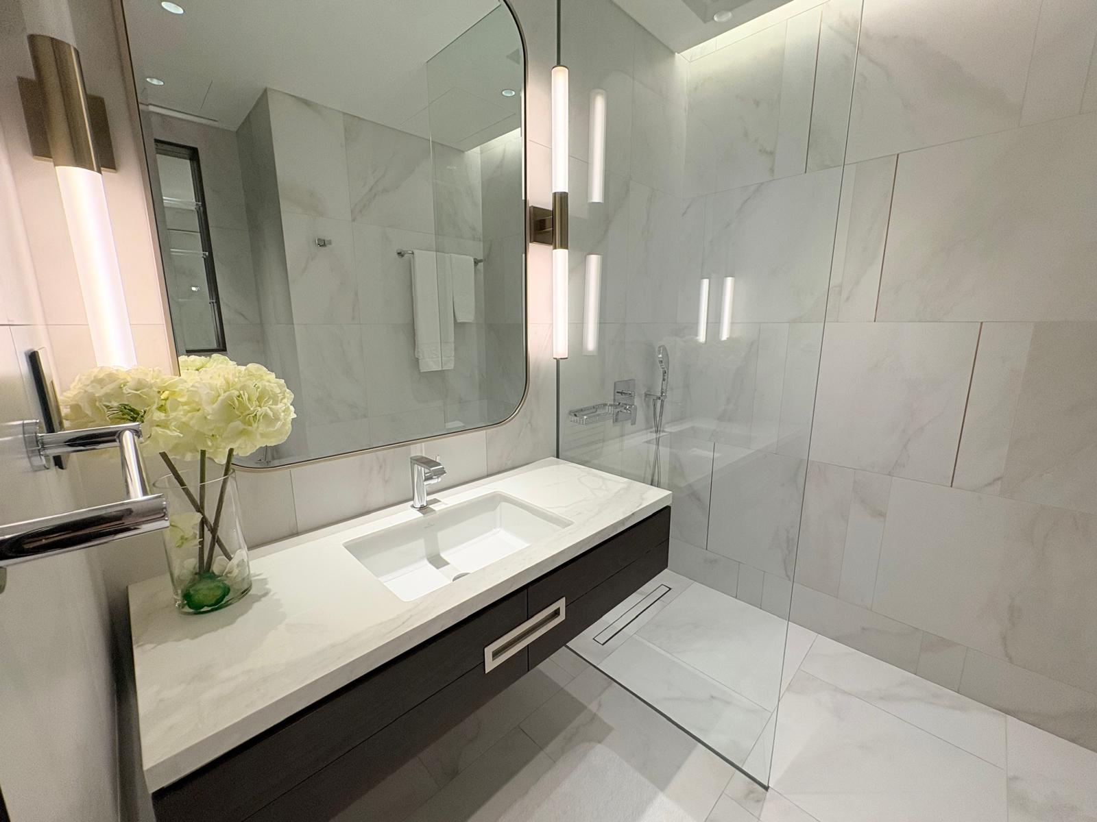 Serviced Apartment | Sea View | Balcony | Spacious
