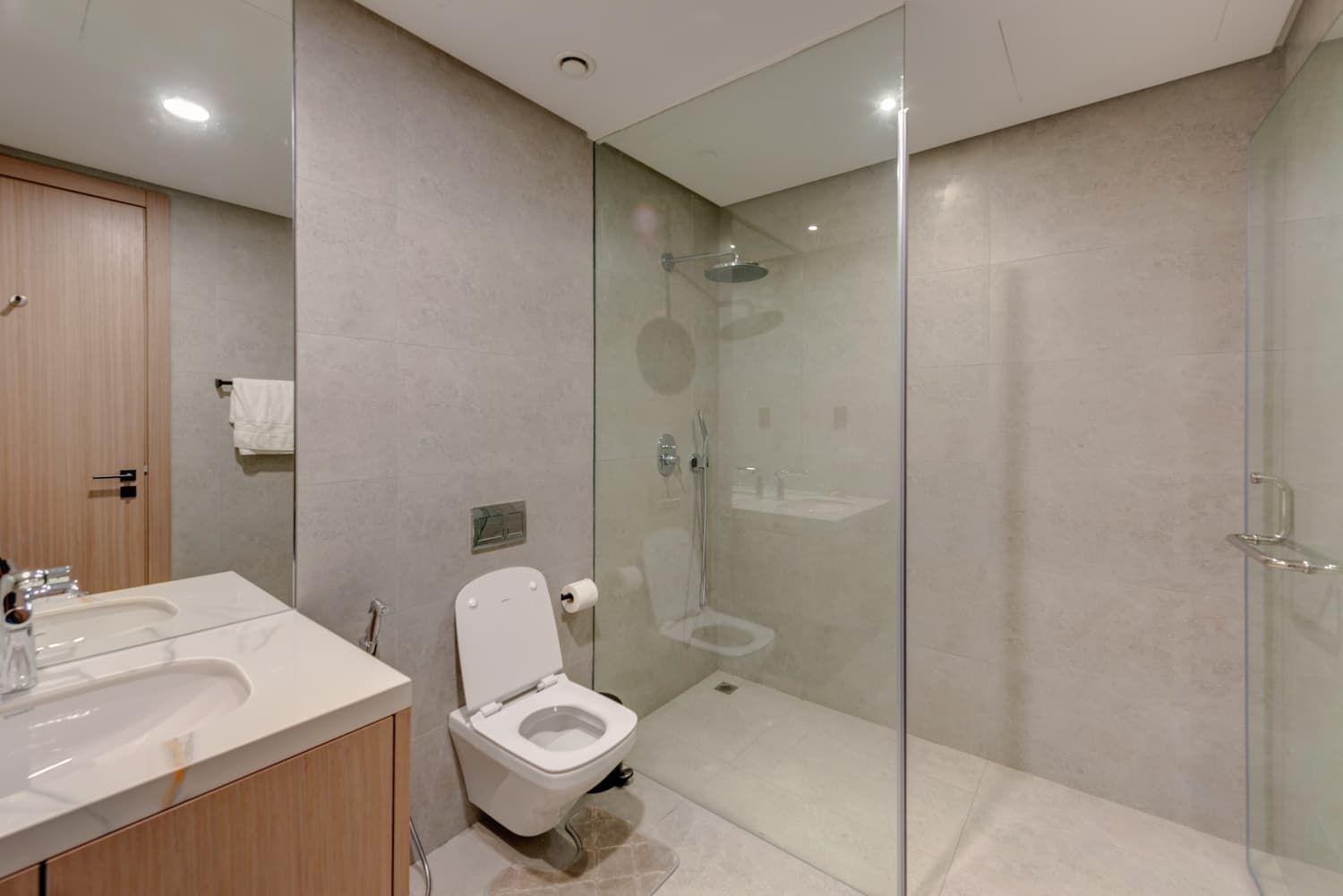 Premium | Spacious | Modern Layout.