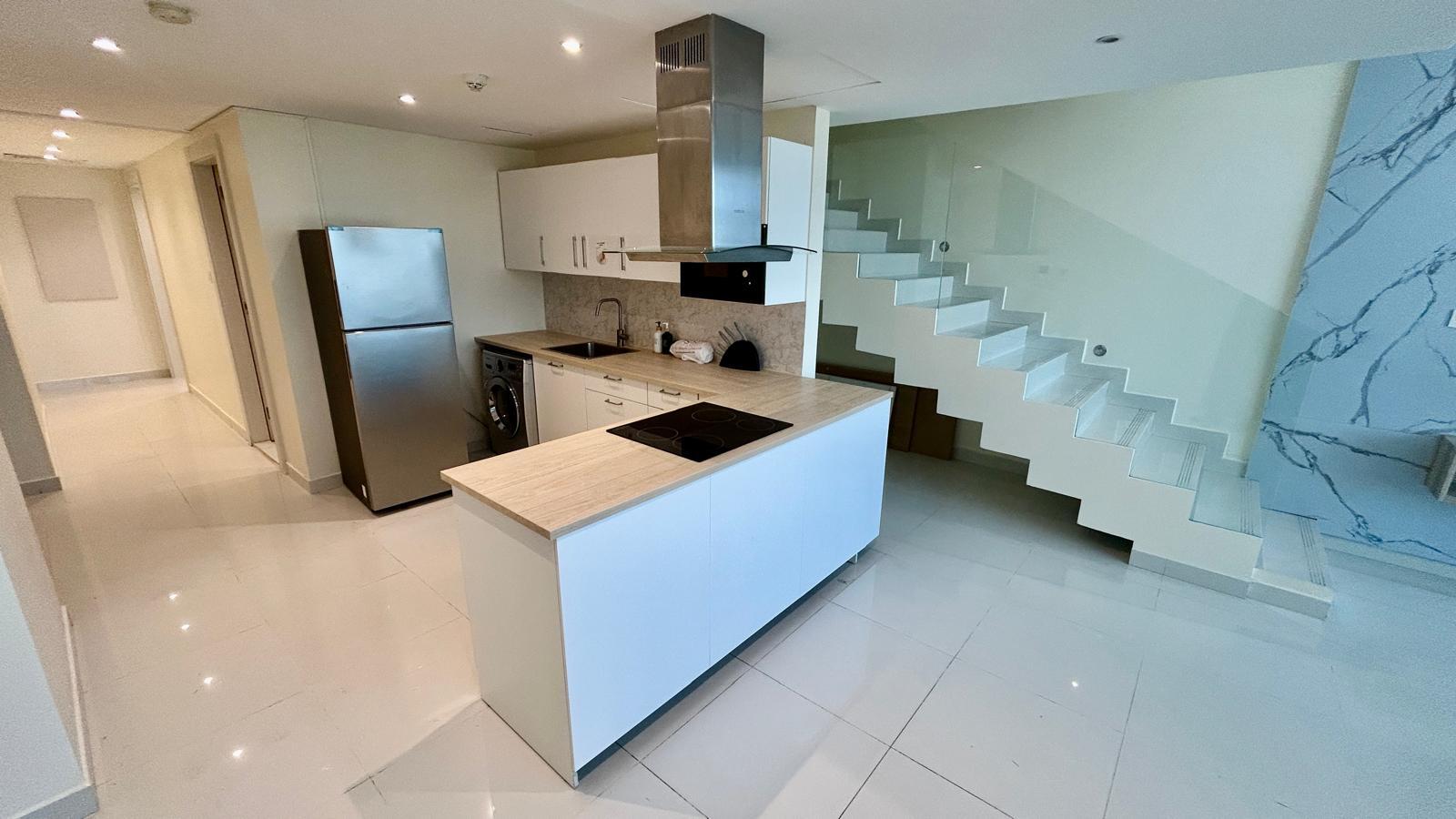 DUPLEX | SPACIOUS ROOMS | BALCONY | AMENITIES | MODERN