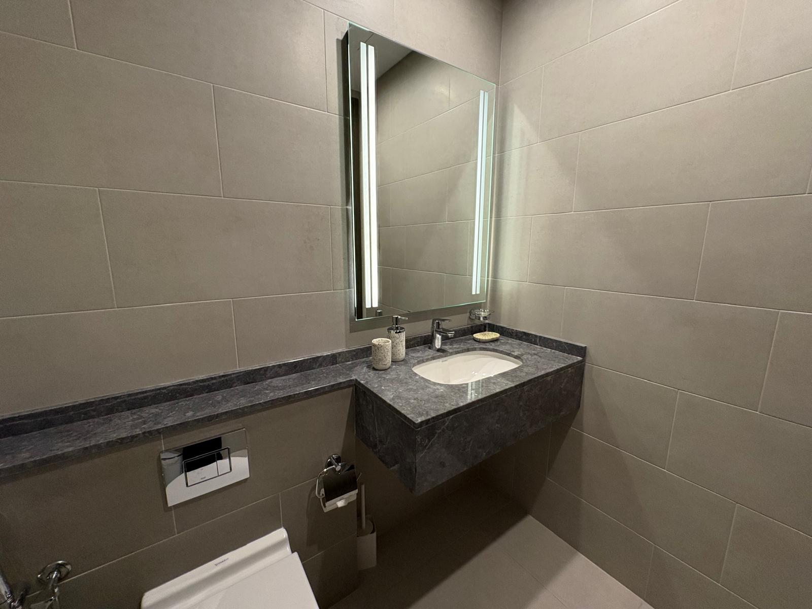 SEA VIEW | FURNISHED | WIFI INCLUDED | HIGH FLOOR