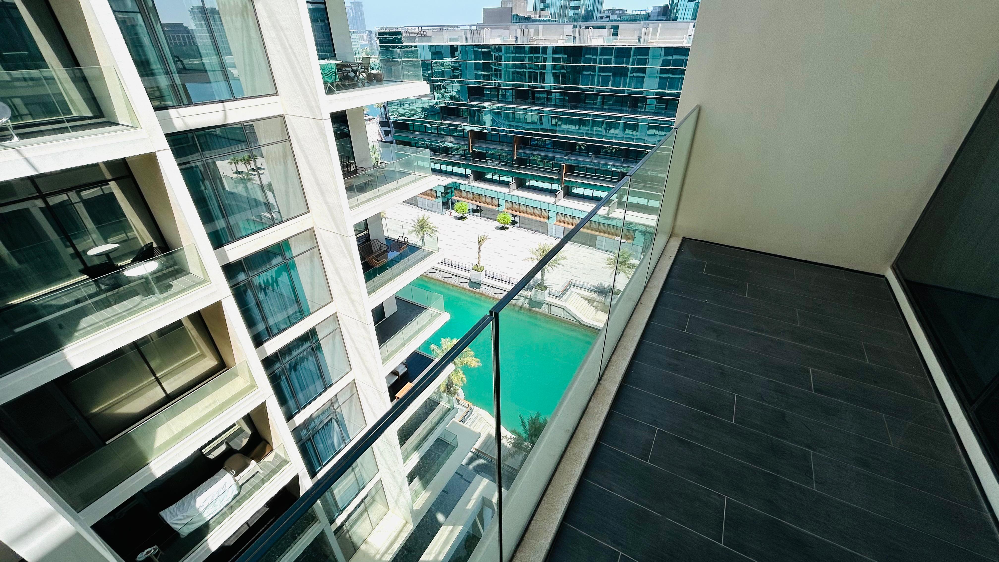 Semi furnished large One bedroom in Harbor 