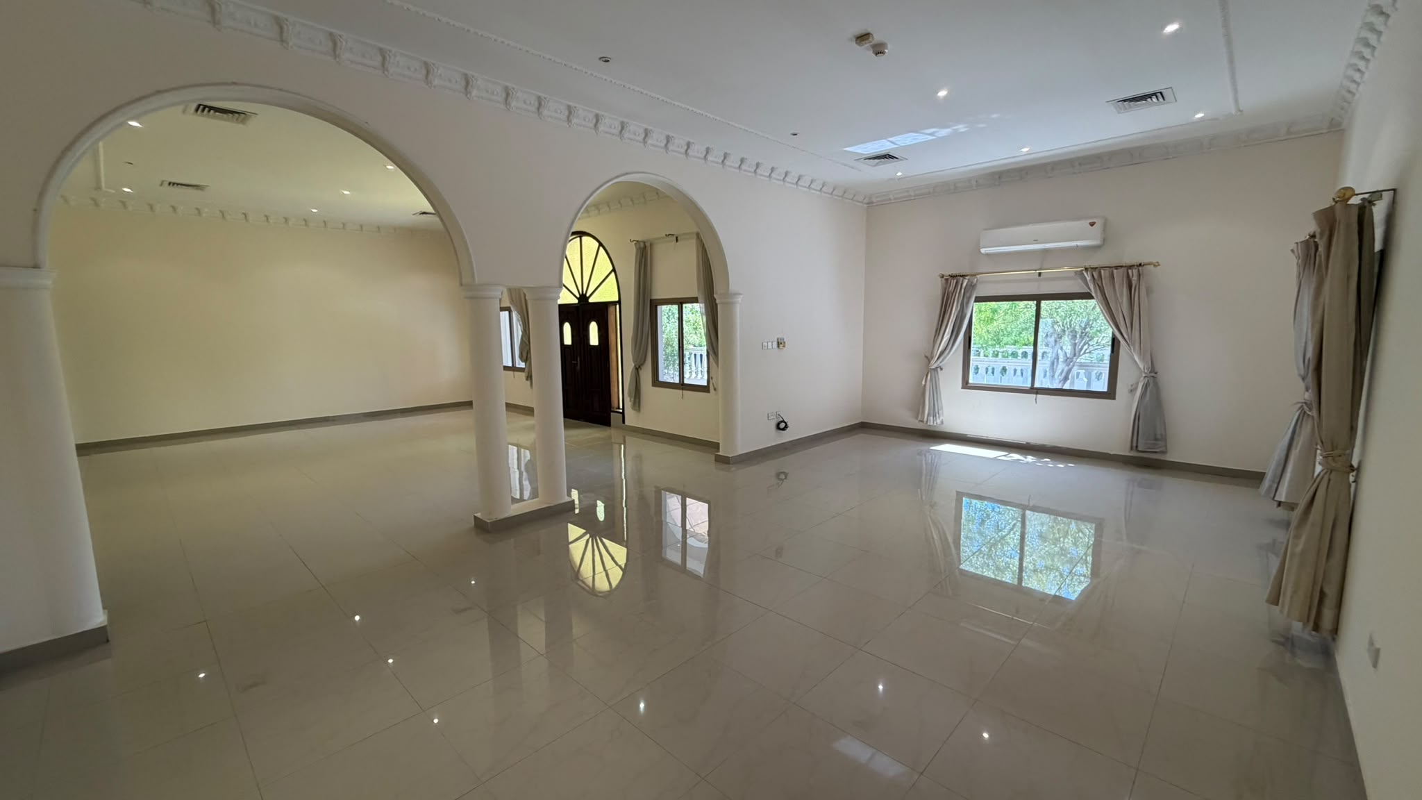 Family Favourite in Saar | Spacious 3BR Compound Villa Near St. Christopher's School & Causeway!