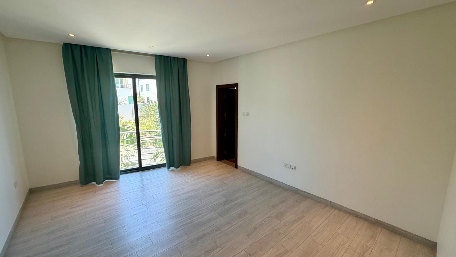 SPACIOUS 3 BEDROOM APARTMENT NEAR ST. CHRISTOPHER'S SCHOOL | EWA INCLUDED | PRIME SAAR LOCATION