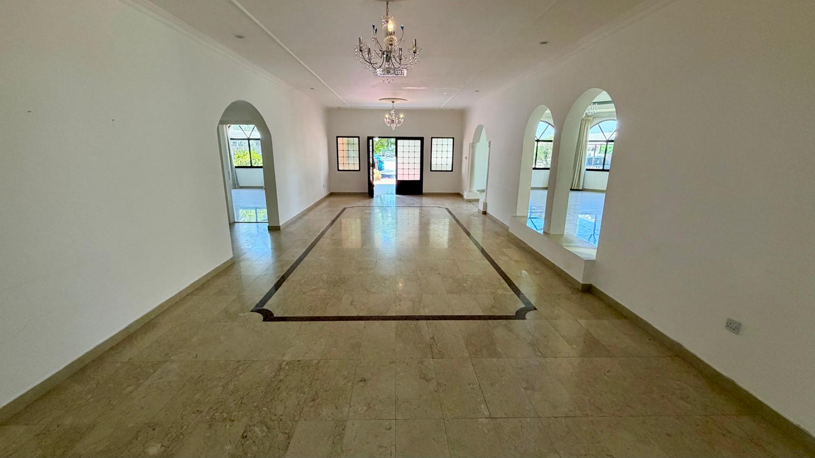 EXCLUSIVE SPACIOUS FAMILY VILLA | PRIME SAAR | CLOSE TO SAUDI CAUSEWAY