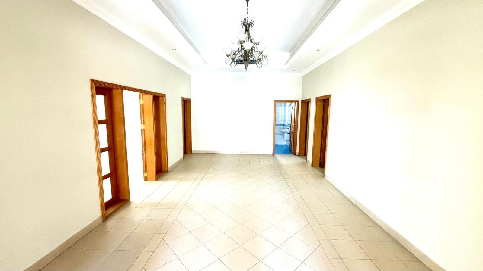 LUXURY 4 BEDROOM VILLA WITH HUGE PRIVATE GARDEN | EXCLUSIVE SAAR COMPOUND | FAMILY LIVING AT ITS BEST