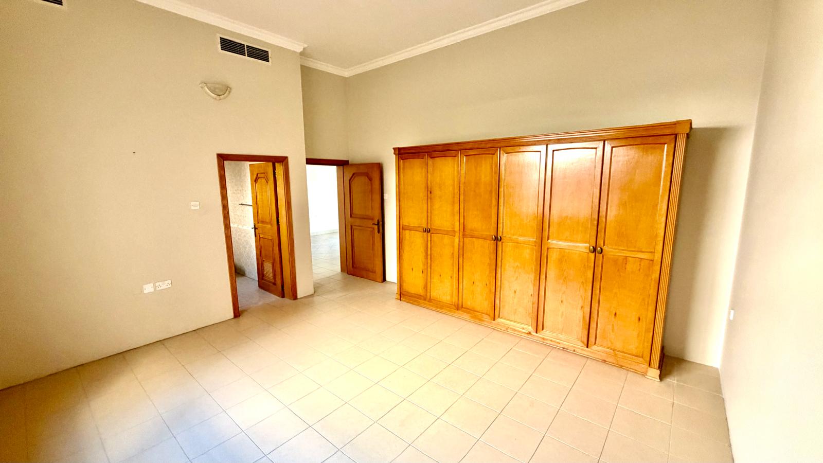LUXURY 4 BEDROOM VILLA WITH HUGE PRIVATE GARDEN | EXCLUSIVE SAAR COMPOUND | FAMILY LIVING AT ITS BEST