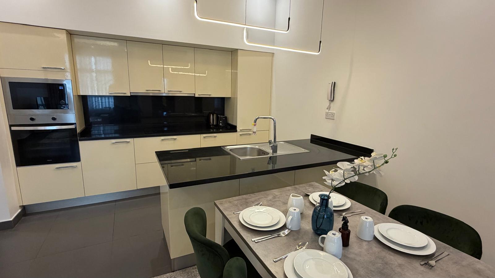 Best Value in Saar! Luxury 2BR Apartment – Inclusive