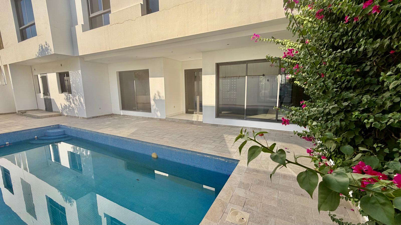 LUXURY 4BR VILLA WITH PRIVATE POOL