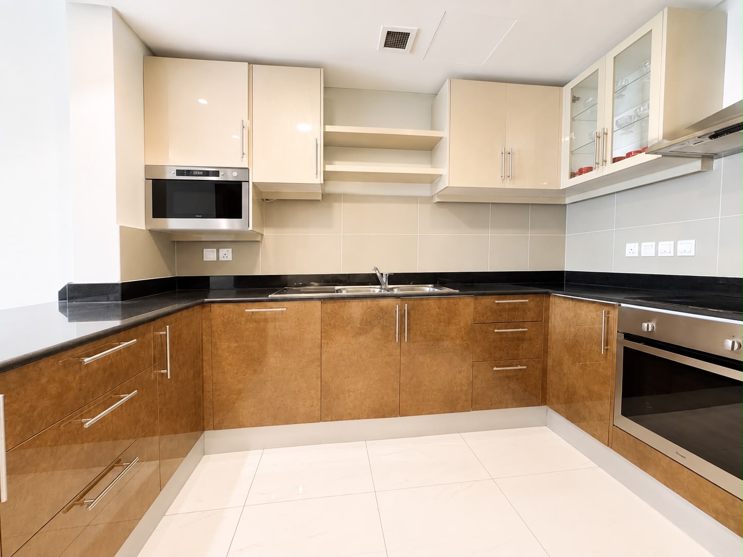 Prime Amwaj Location | Premium Facilities