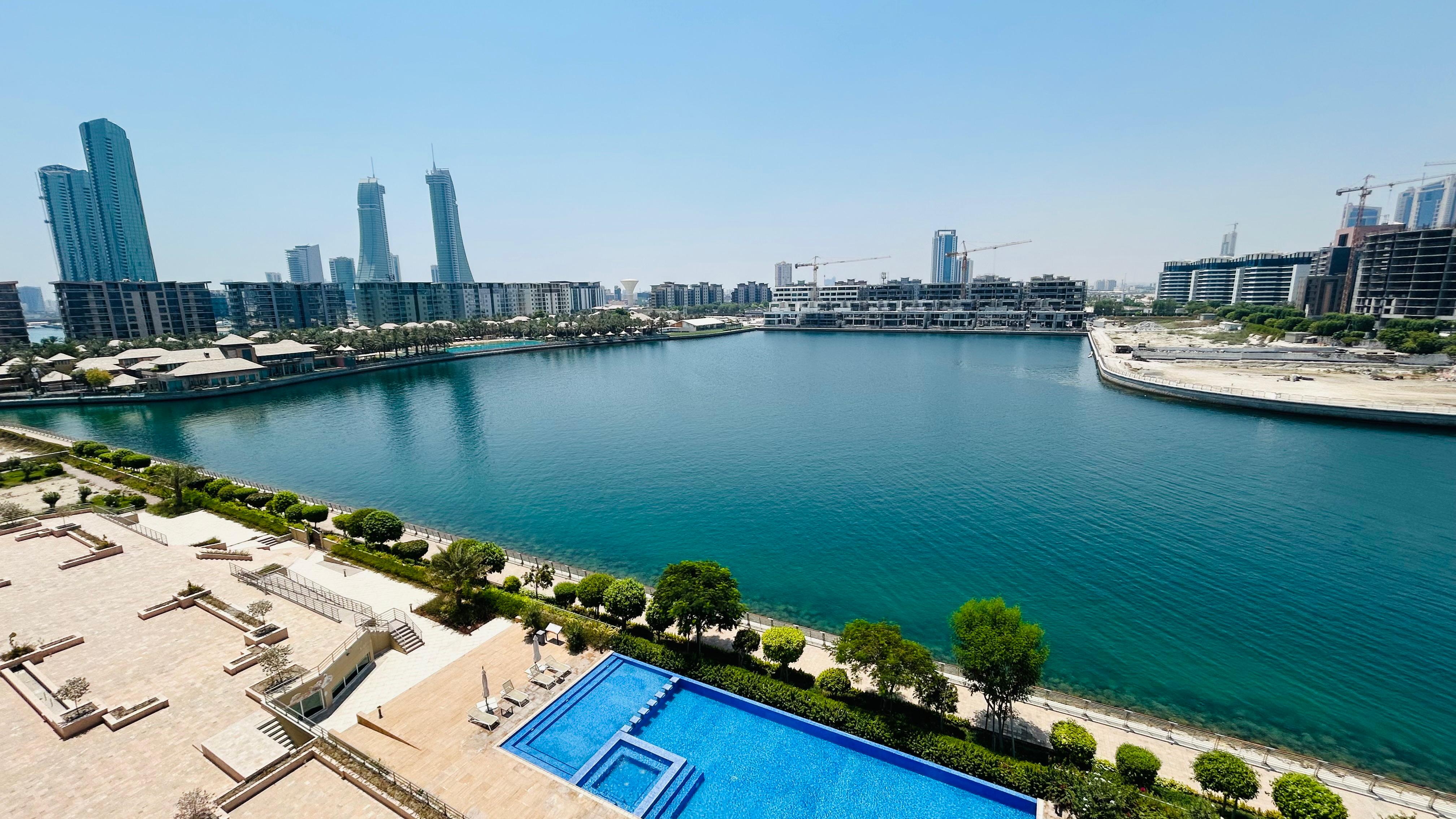 Penthouse Three bedroom in Reef Island.