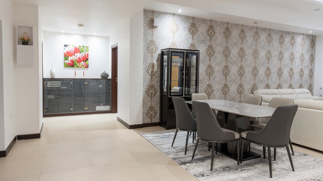 VERY SPACIOUS | FAMILY HOME | JUFFAIR