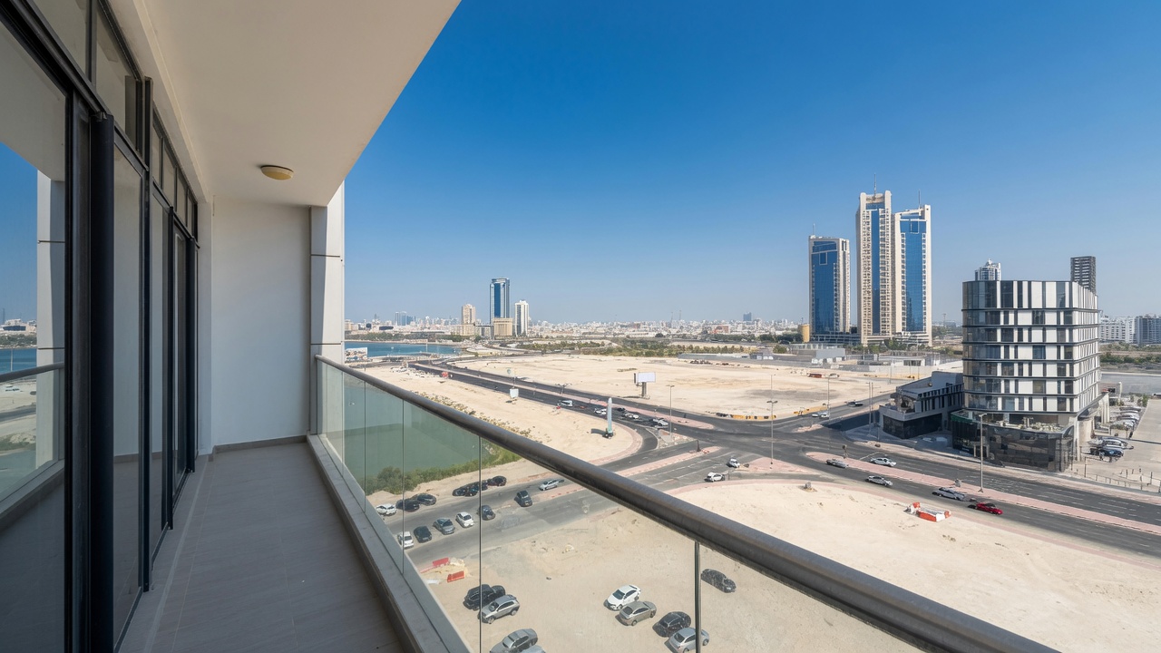 Well Furnished | Balcony | Prime Location