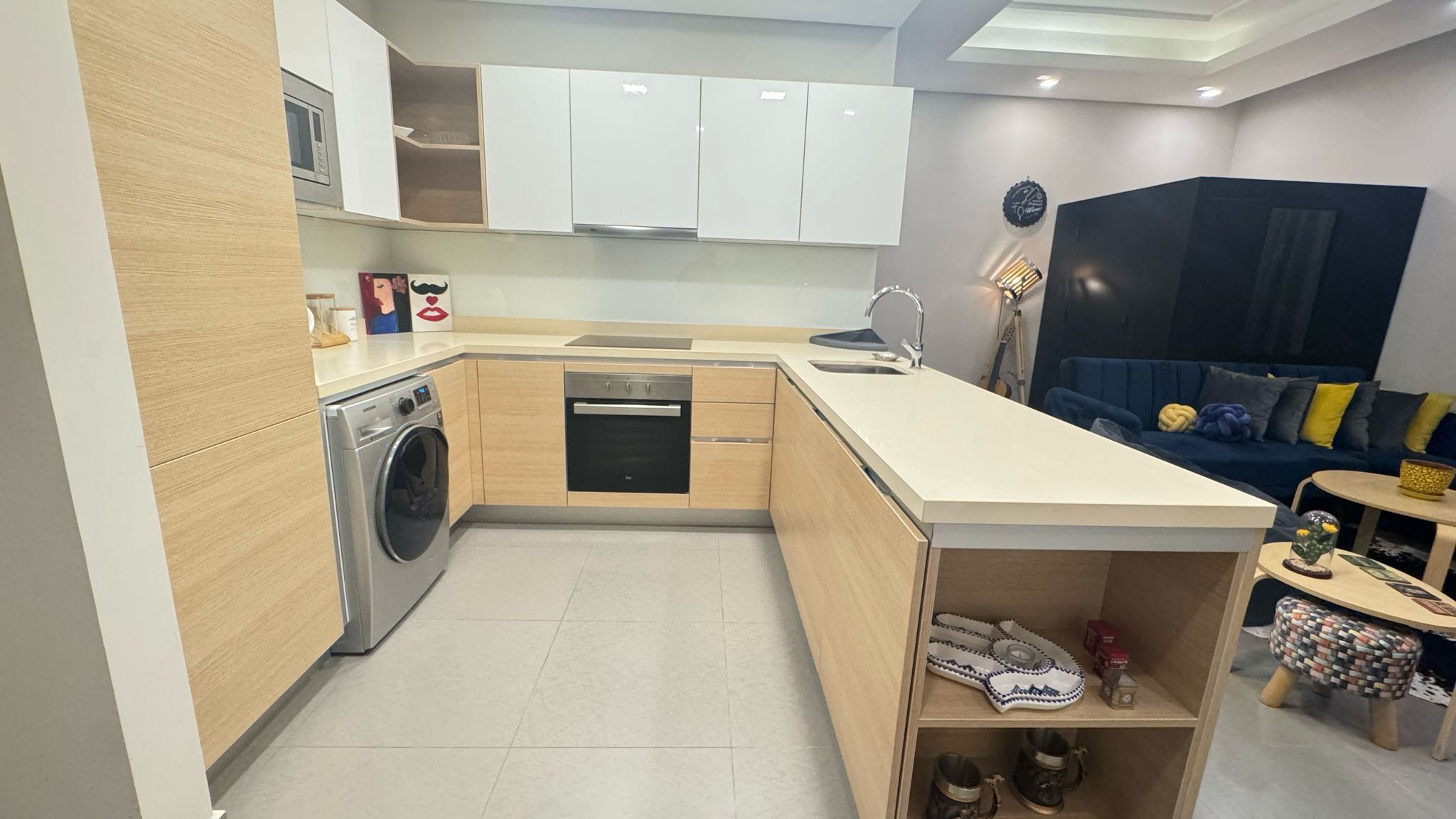 FULL CITY VIEW | BALCONY | MODERN | AMENITIES
