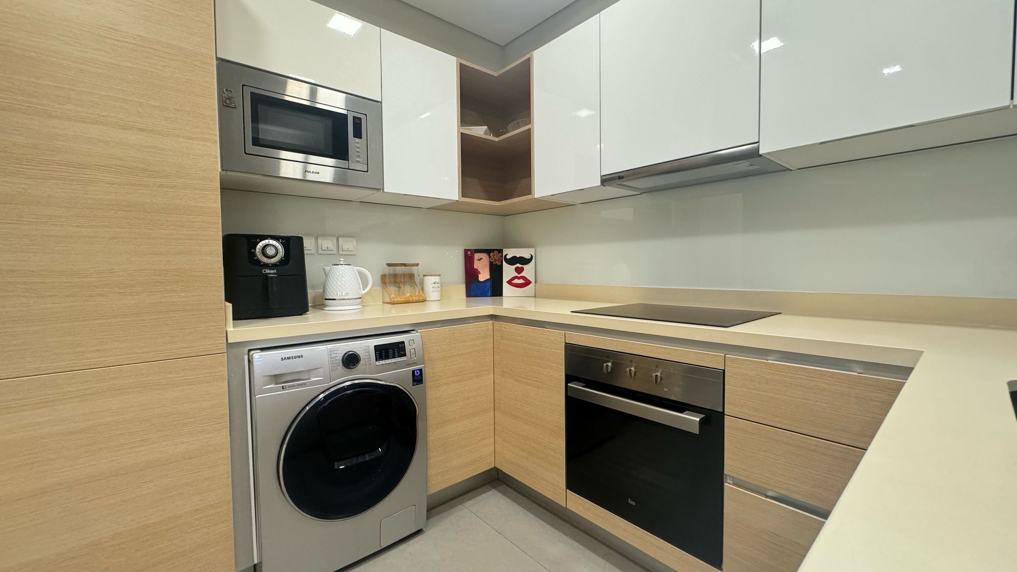 FULL CITY VIEW | BALCONY | MODERN | AMENITIES