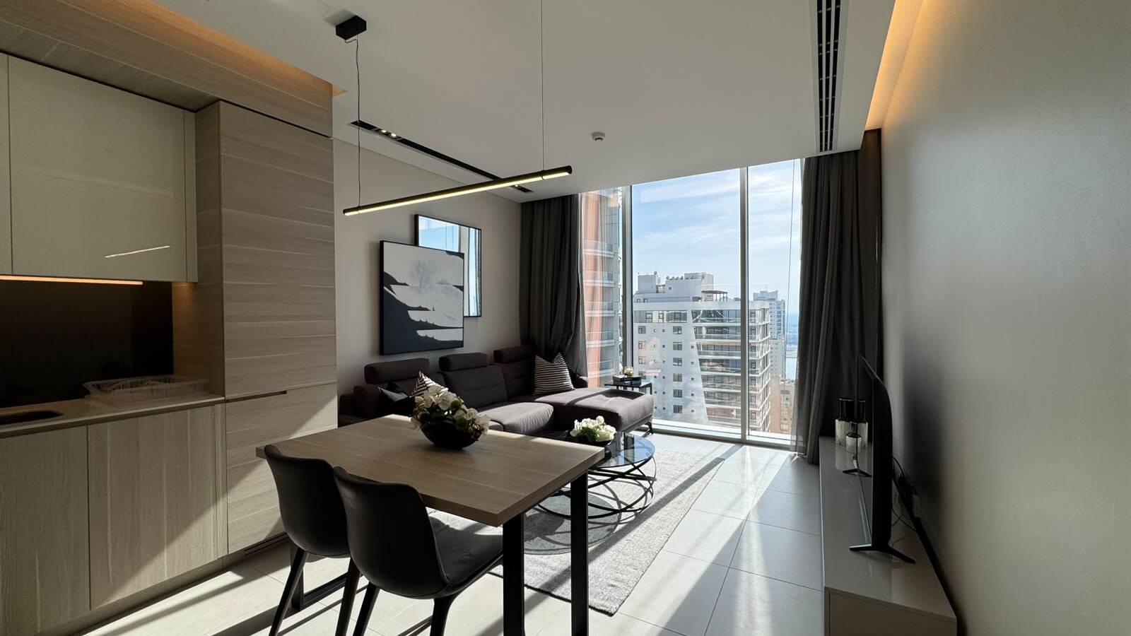 1 MONTH FREE | LUXURY | SPACIOUS ROOM | SEA VIEW 