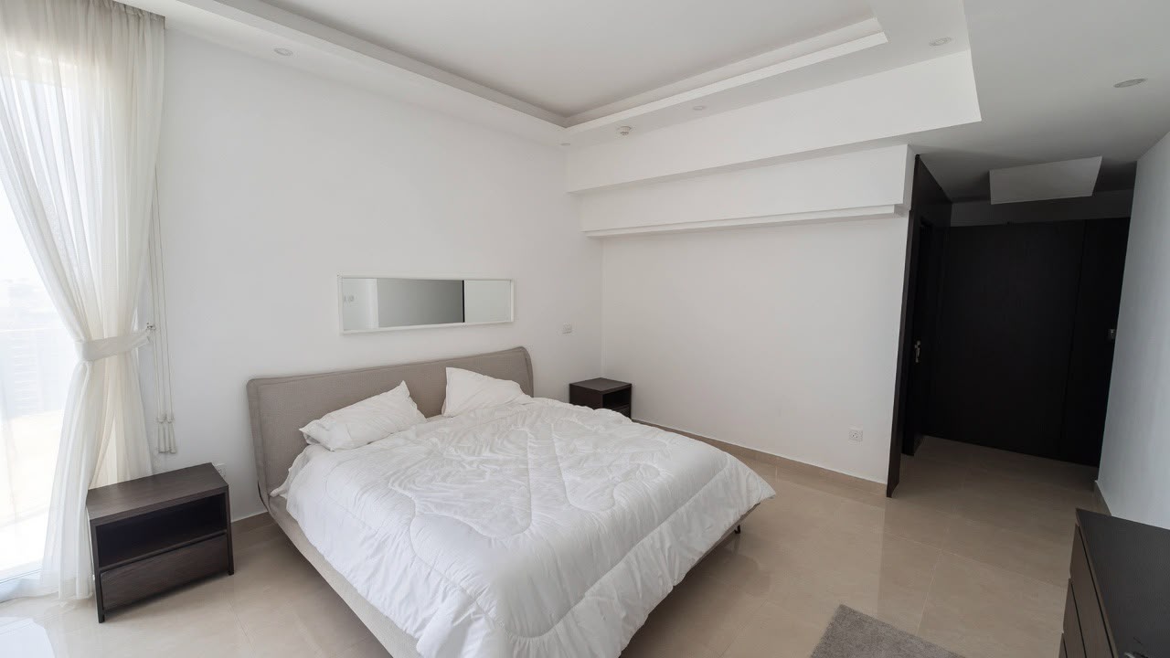 LARGE | 2BED APARTMENT | PRIME LOCATION