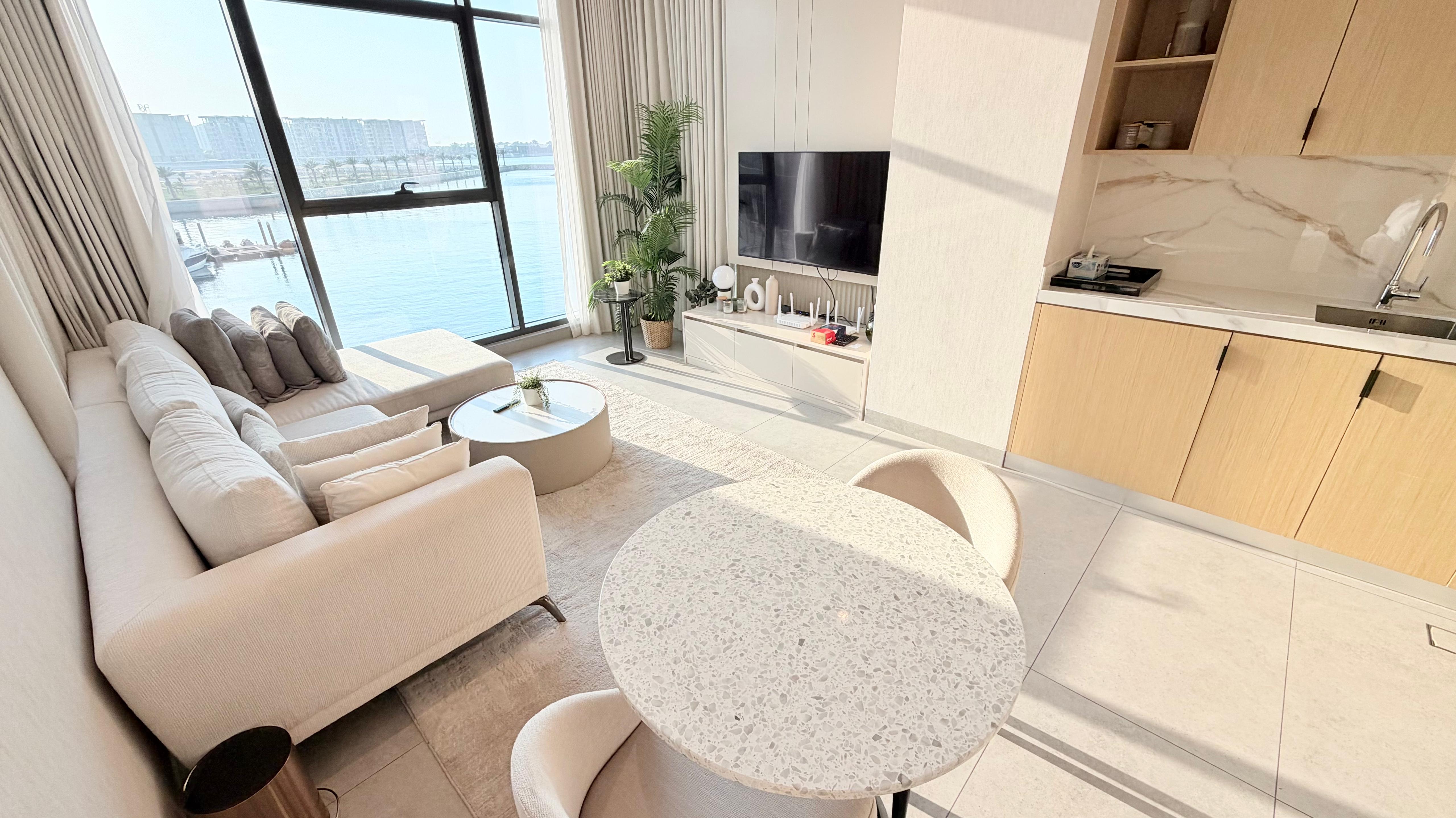 Yachts Club One bedroom luxury apartment 
