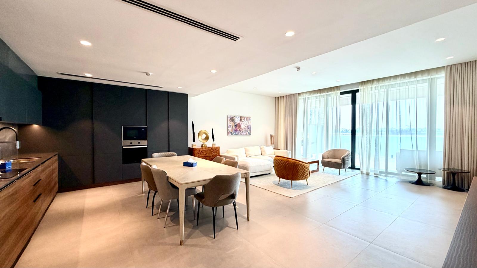 LUXURY SKY VILLA | HUGE TERRACE | SEA & BEACH VIEW