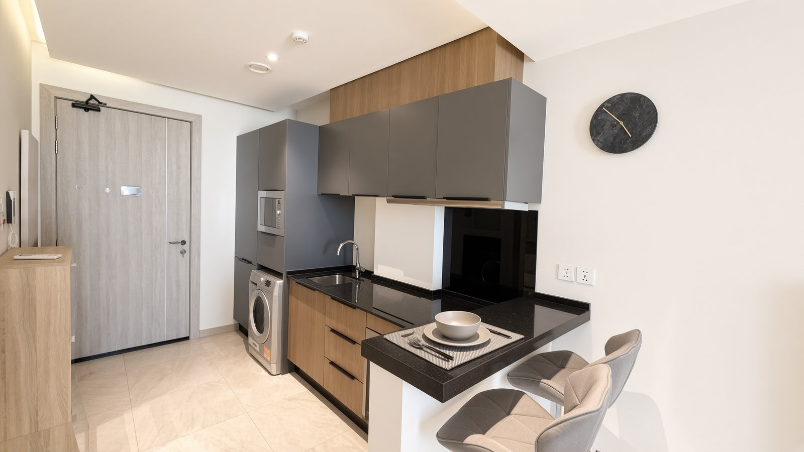 STYLISH STUDIO | GREAT FACILITIES | BU QUWAH