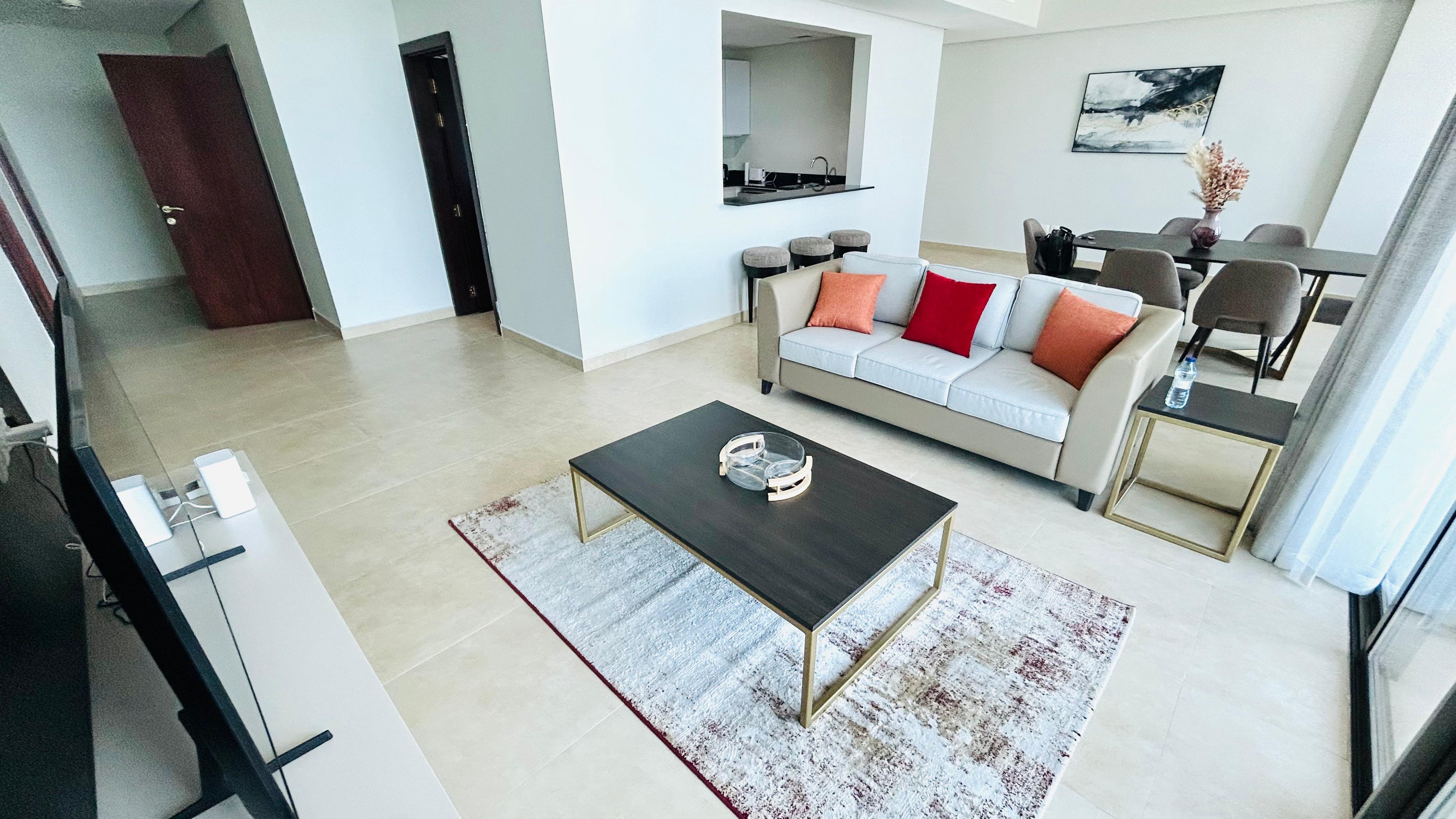 Penthouse Spacious Three bedrooms in Reef Island.