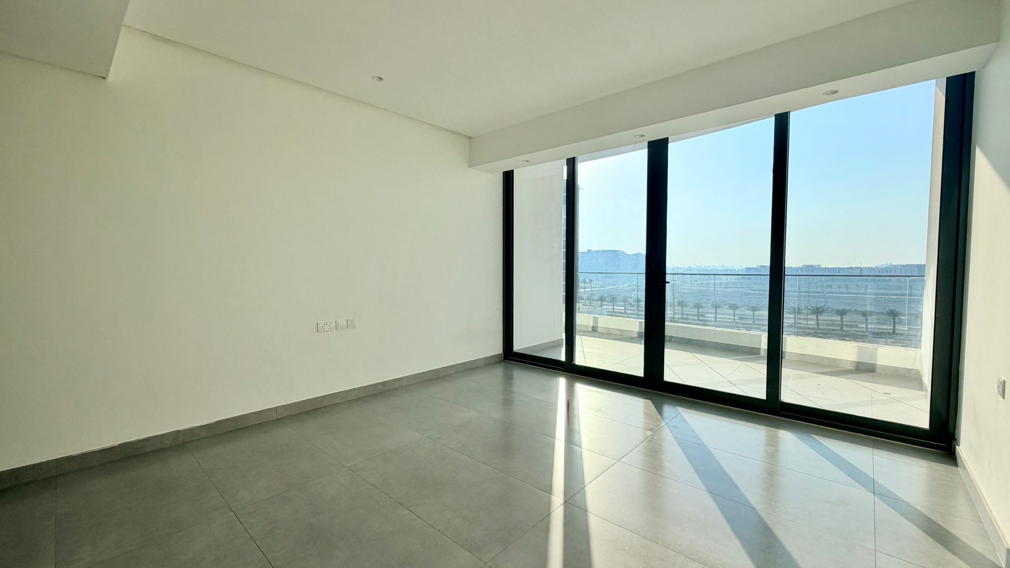 LUXURY DUPLEX | MAID ROOM | PRIME LOCATION