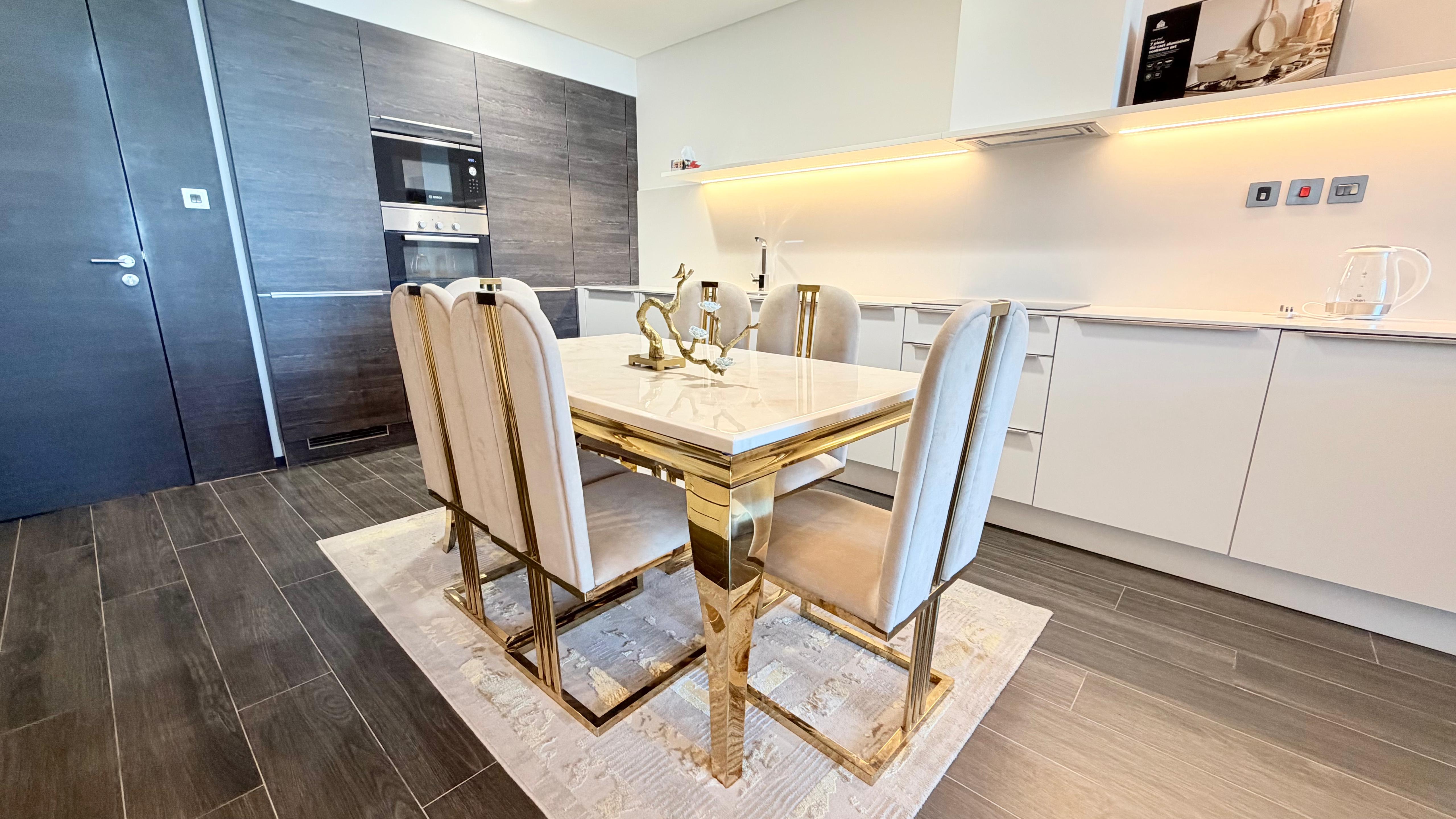 Sea view Luxury One bedroom apartment in Bahrain Financial Harbor 