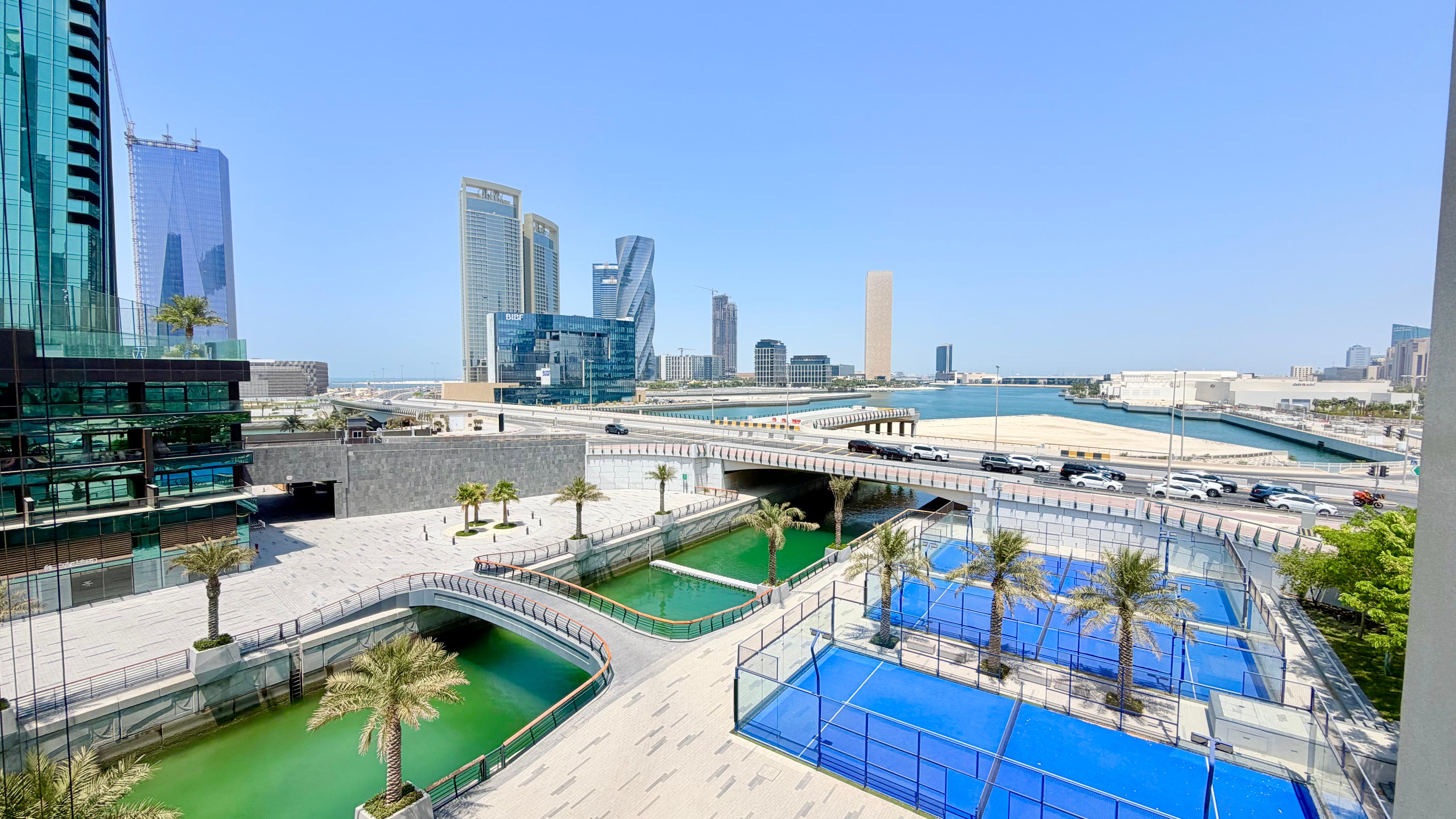 Sea view Luxury One bedroom apartment in Bahrain Financial Harbor 