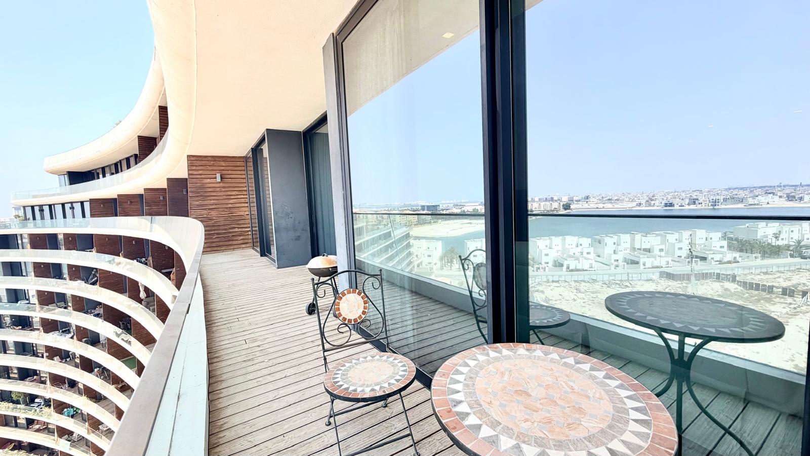 LUXURY 2BR | WATERFRONT LIVING 