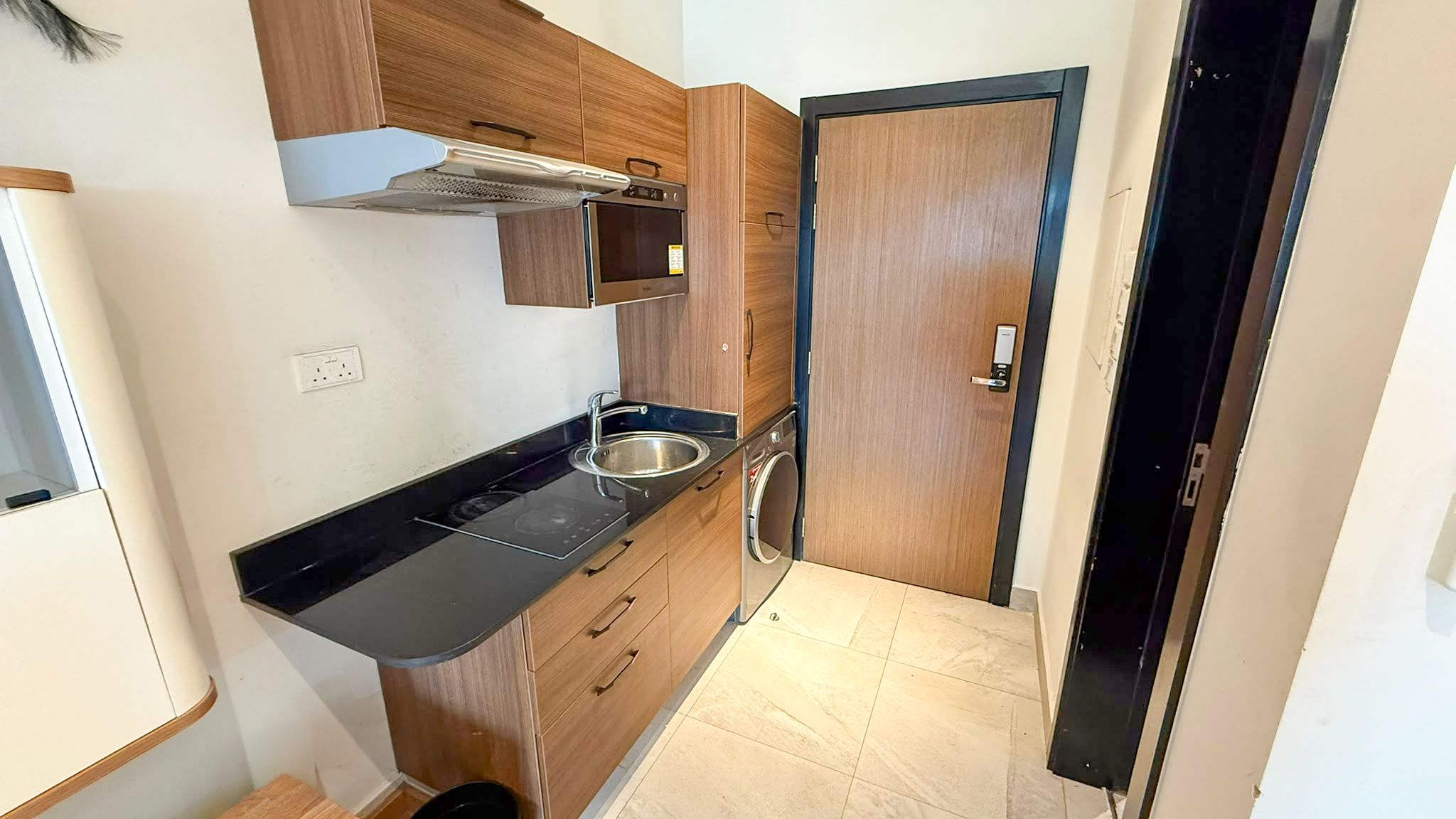Studio Near RCSI | Balcony | GYM & Pool