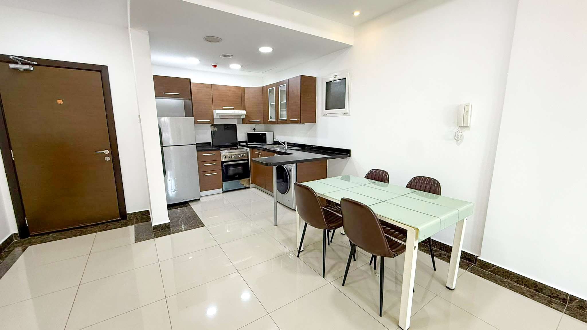 2 Bedroom Apartment | 2 Balconies | Near Hospital