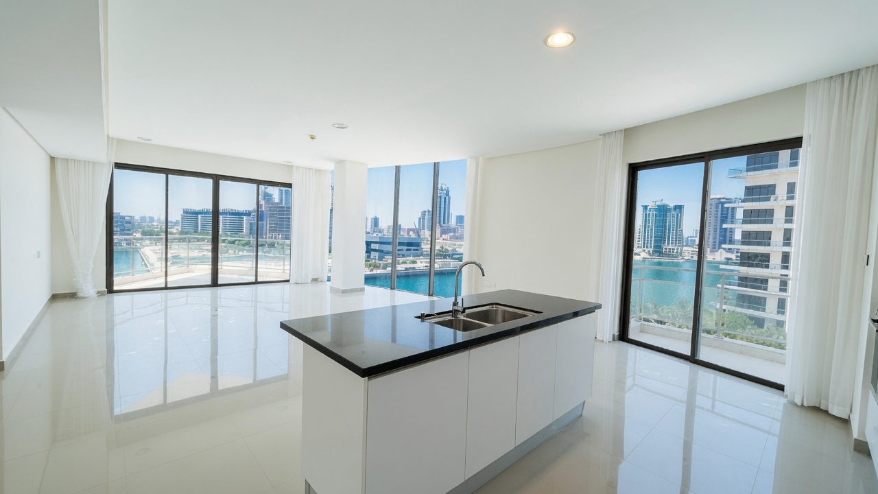 Penthouse | Sea View | Super-Spacious.