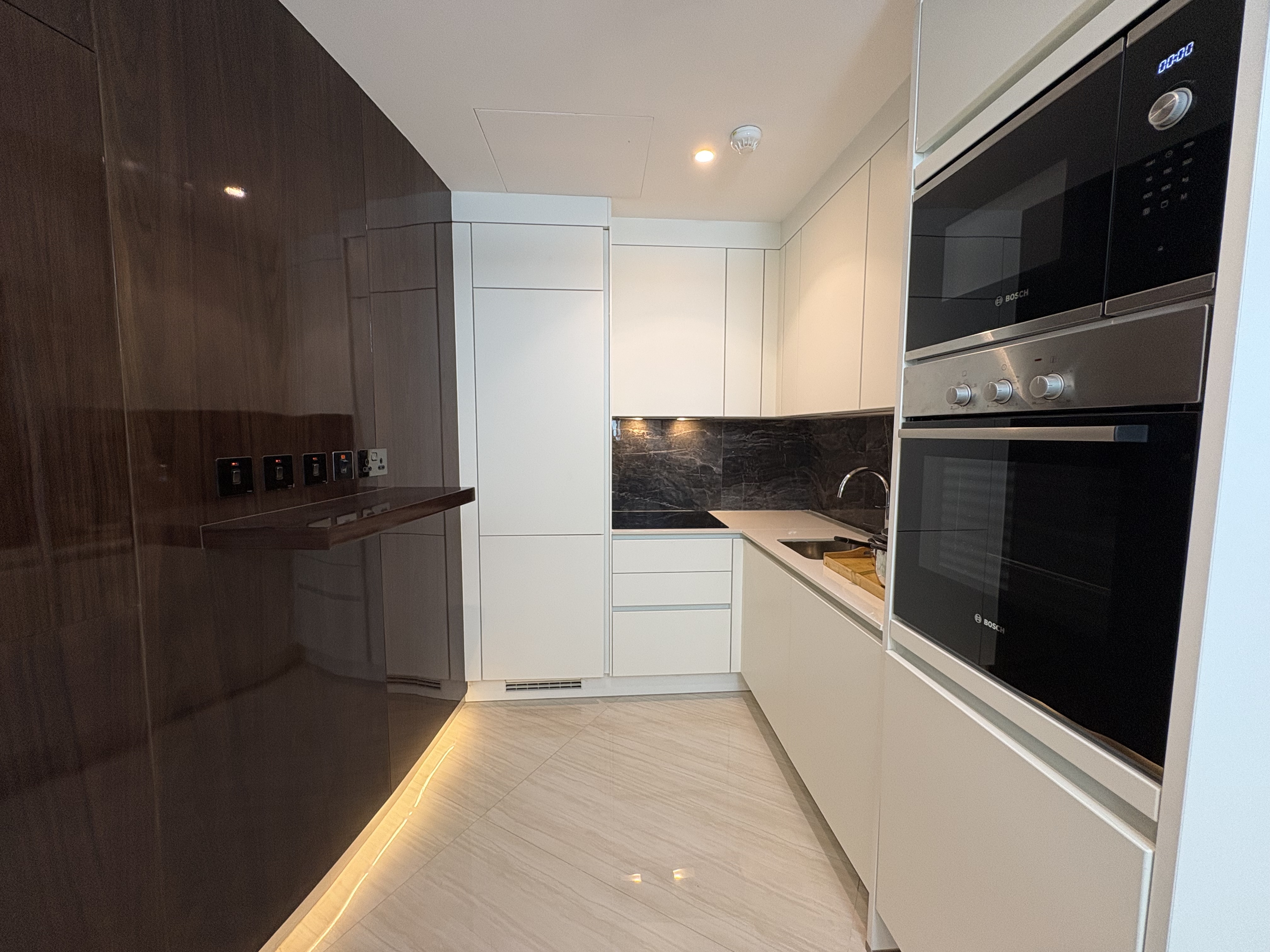 SEA VIEW | HIGH FLOOR | FULLY FURNISHED | WATERGARDEN CITY