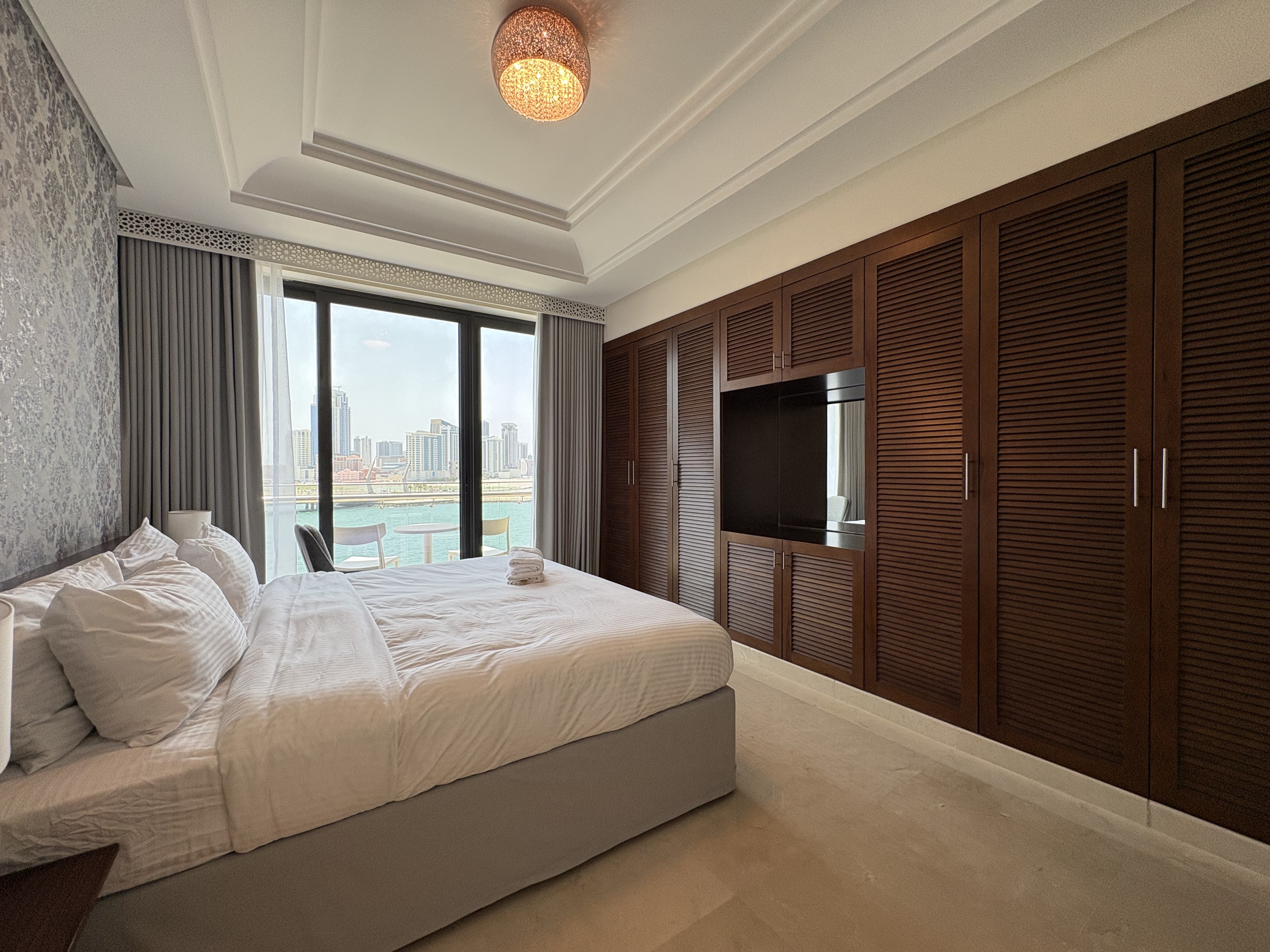 BEACH VIEW | BALCONY | 2 BATHROOMS | REEF ISLAND
