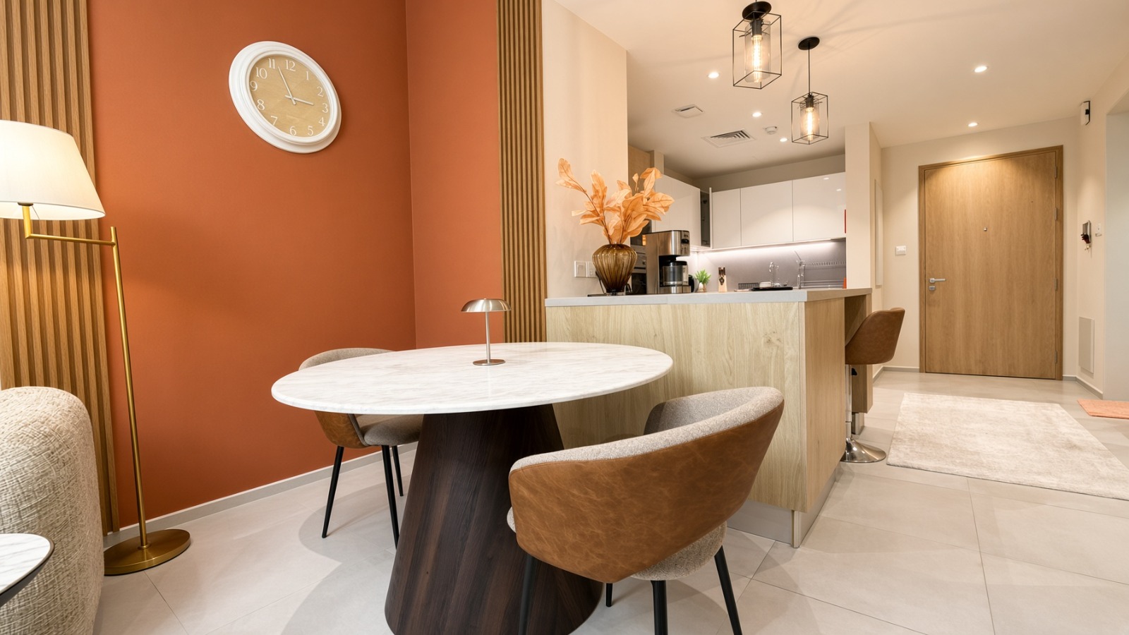CITY VIEW | BALCONY | INTERNET INCLUDED | SEEF