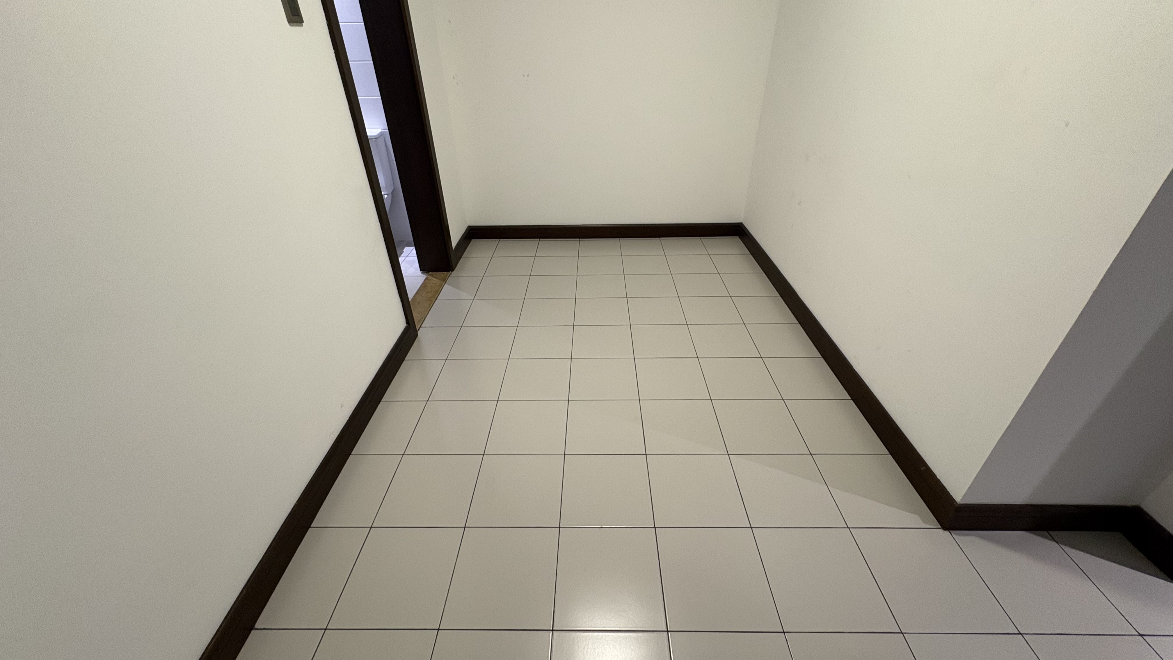 SEA VIEW | MAIDS ROOM | BALCONY | SEMI FURNISHED