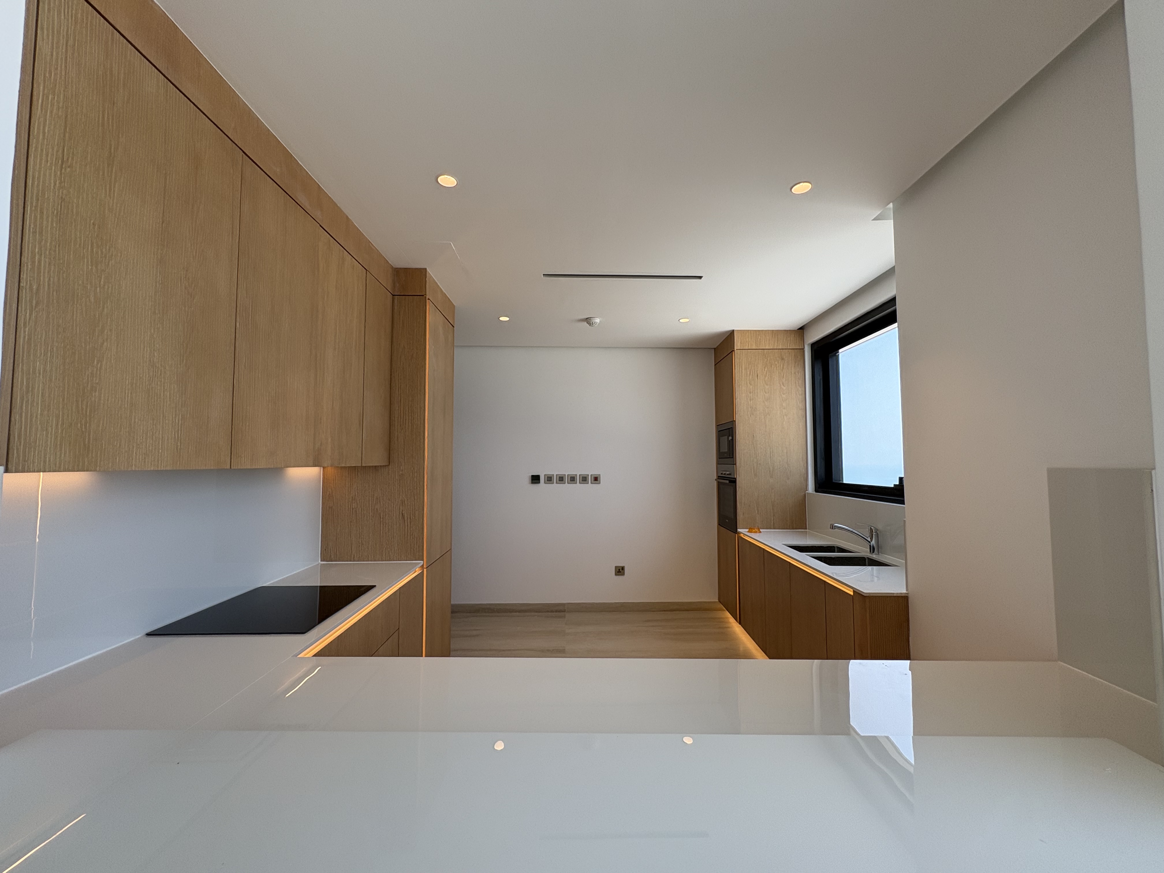 PRIVATE GARDEN | SPACIOUS | MAIDS ROOM
